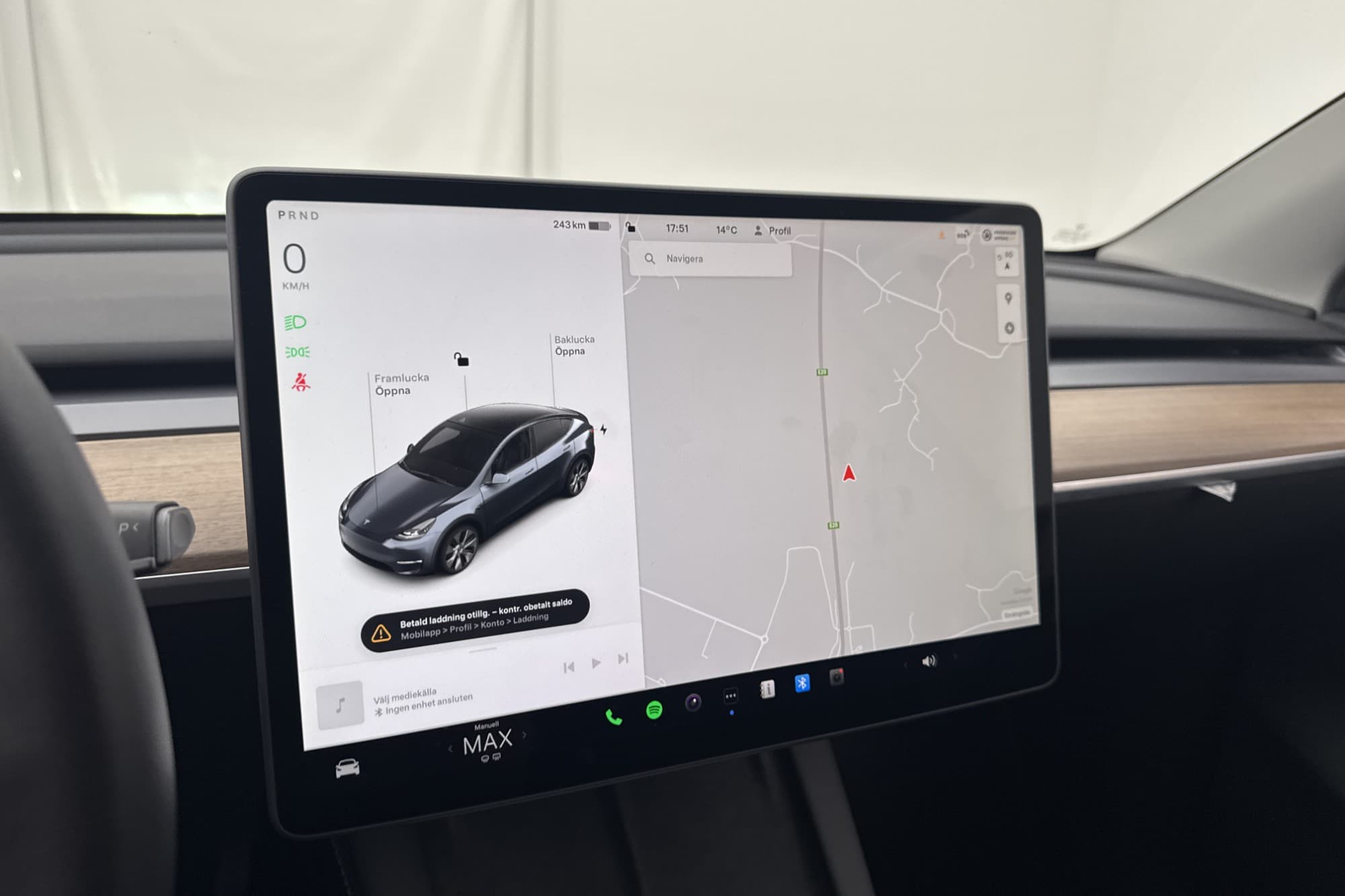 Tesla Model Y Long Range AWD Autopilot Pano Svensksåld MOMS