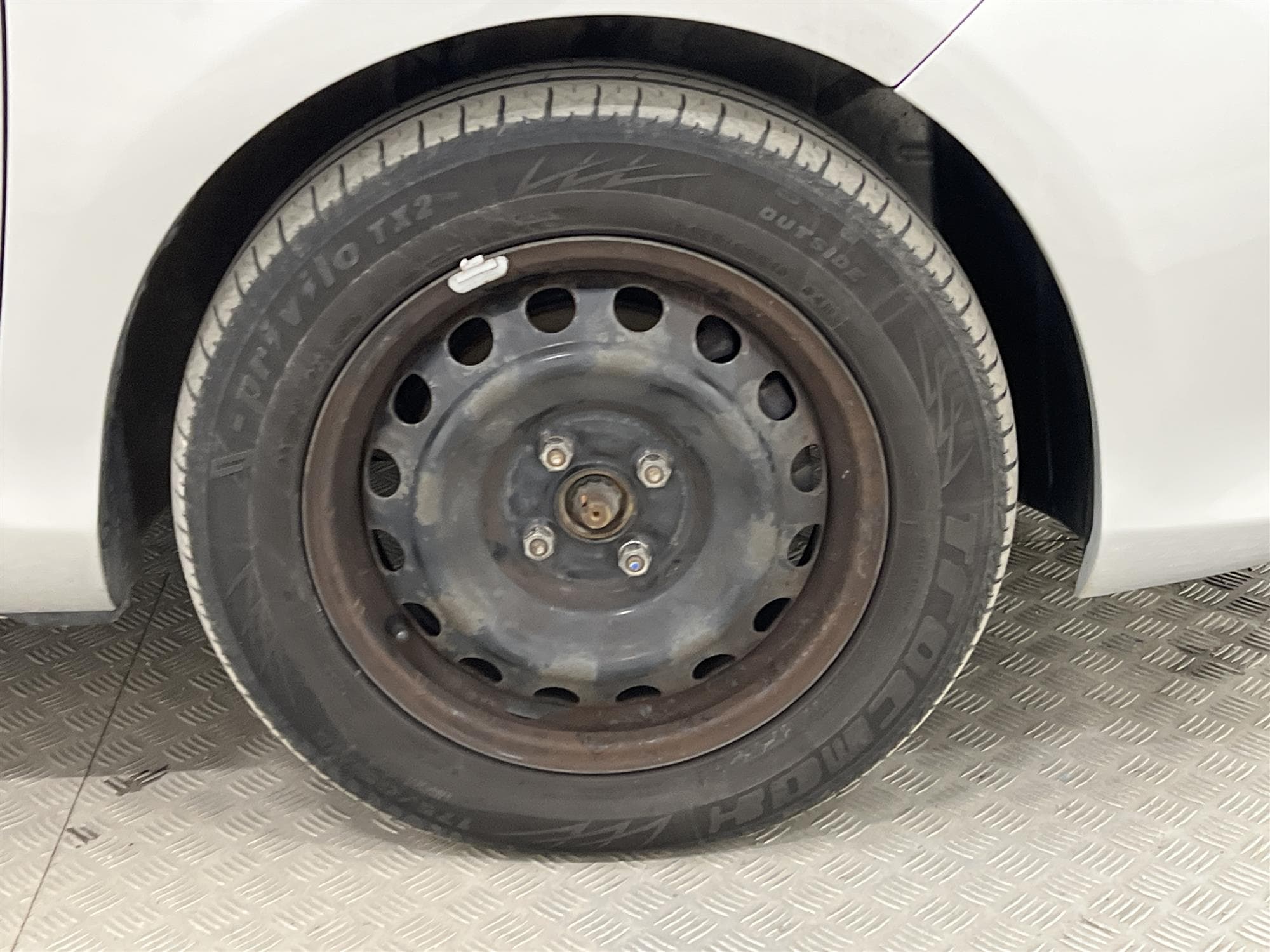 Toyota Yaris Hybrid 101hk M&K-Värmare Nyservad 0,35L/mil