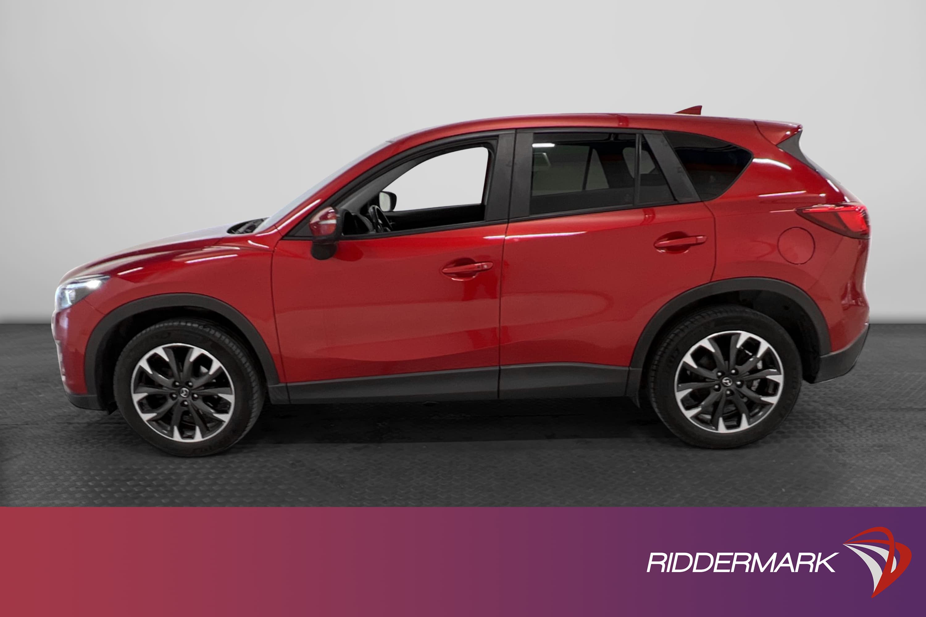 Mazda CX-5 2.5 SKYACTIVE AWD 192hk Optimum BOSE Värmare Drag
