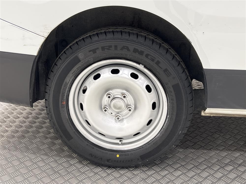 Nissan NV300 1.6 dCi Eu6 120hk Lång Värmare Moms 