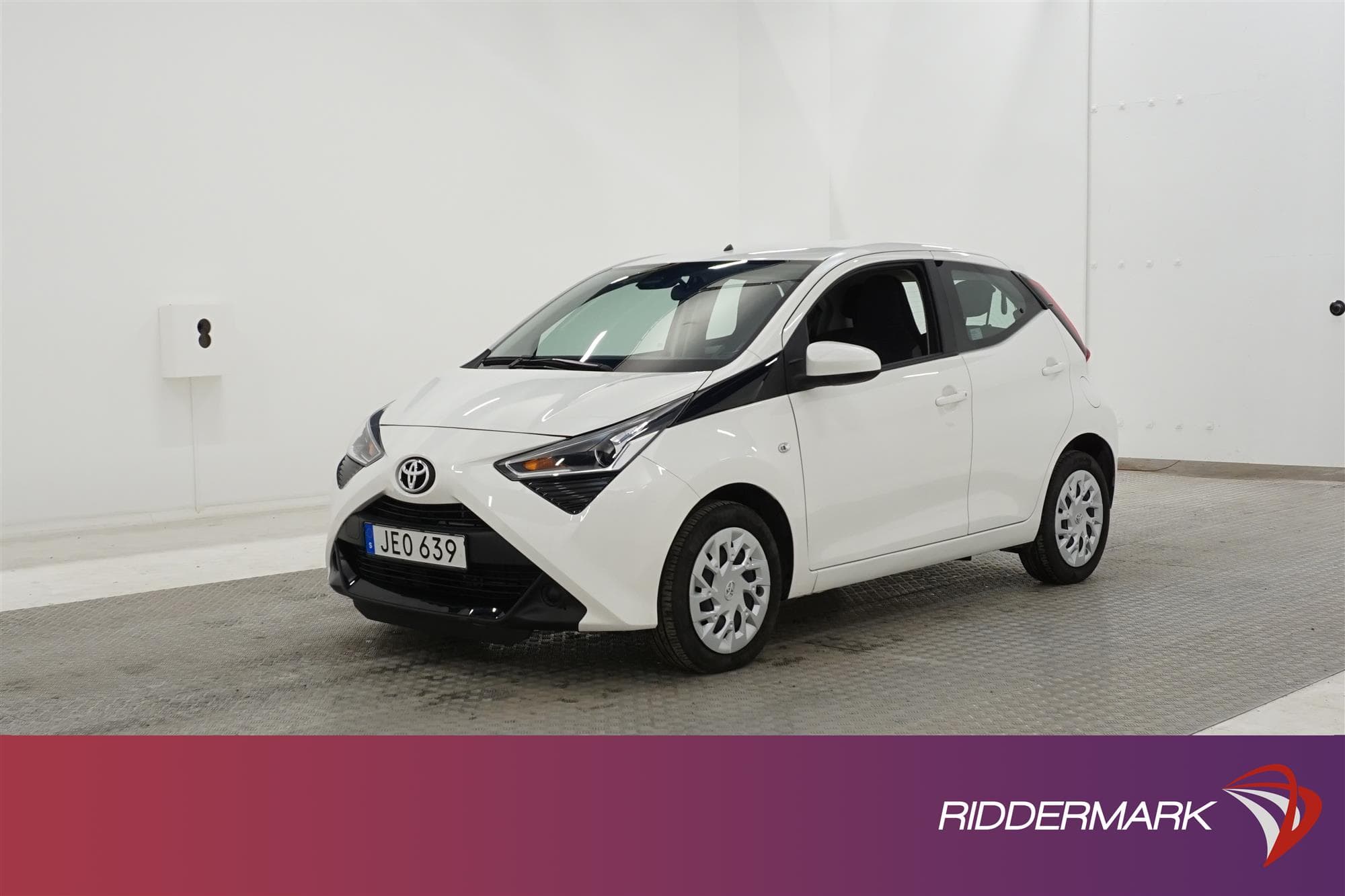 Toyota Aygo 1.0 72hk B-Kamera L-Assist Låg Skatt 0,41L/mil