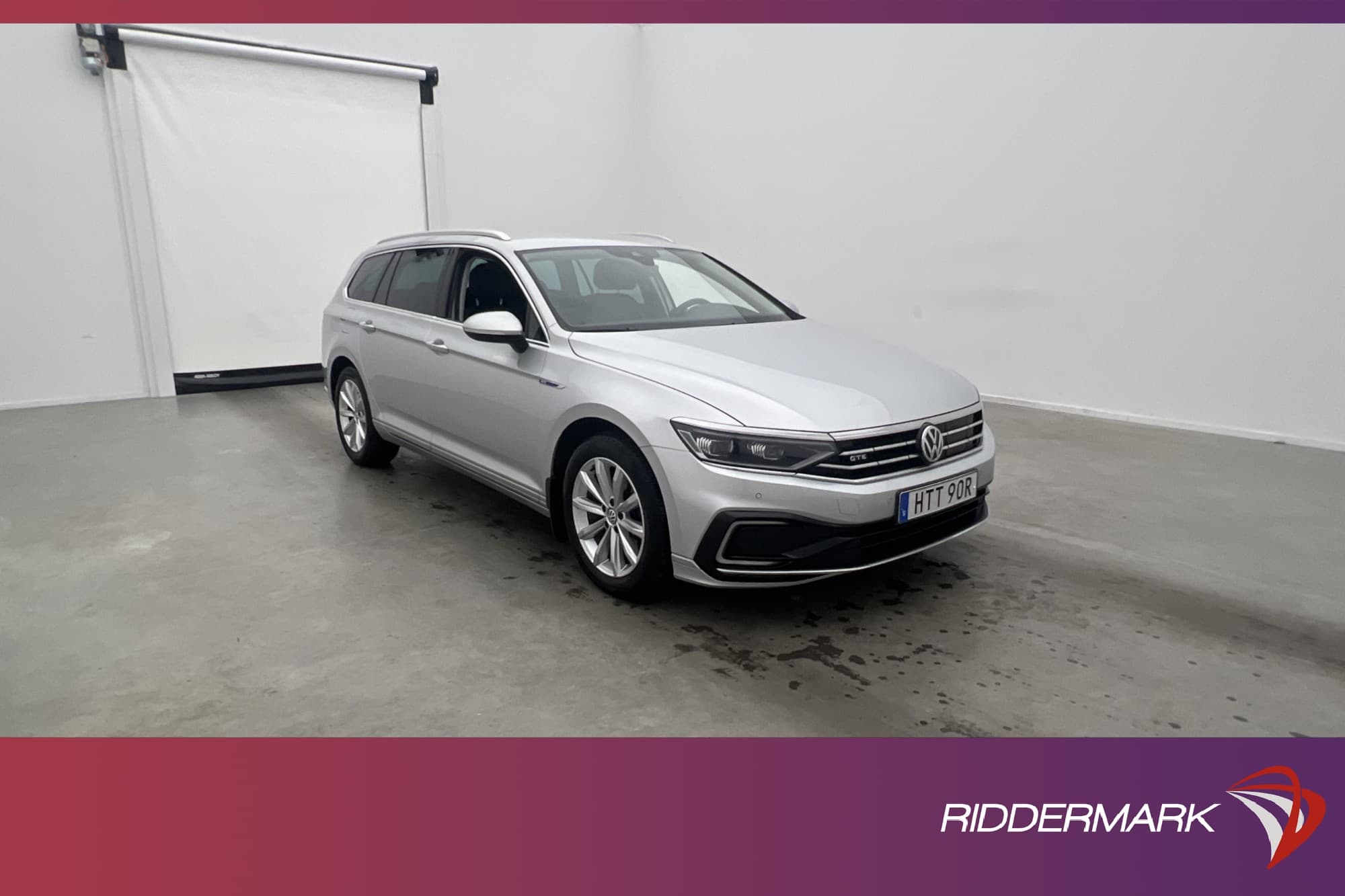 Volkswagen Passat GTE 218hk