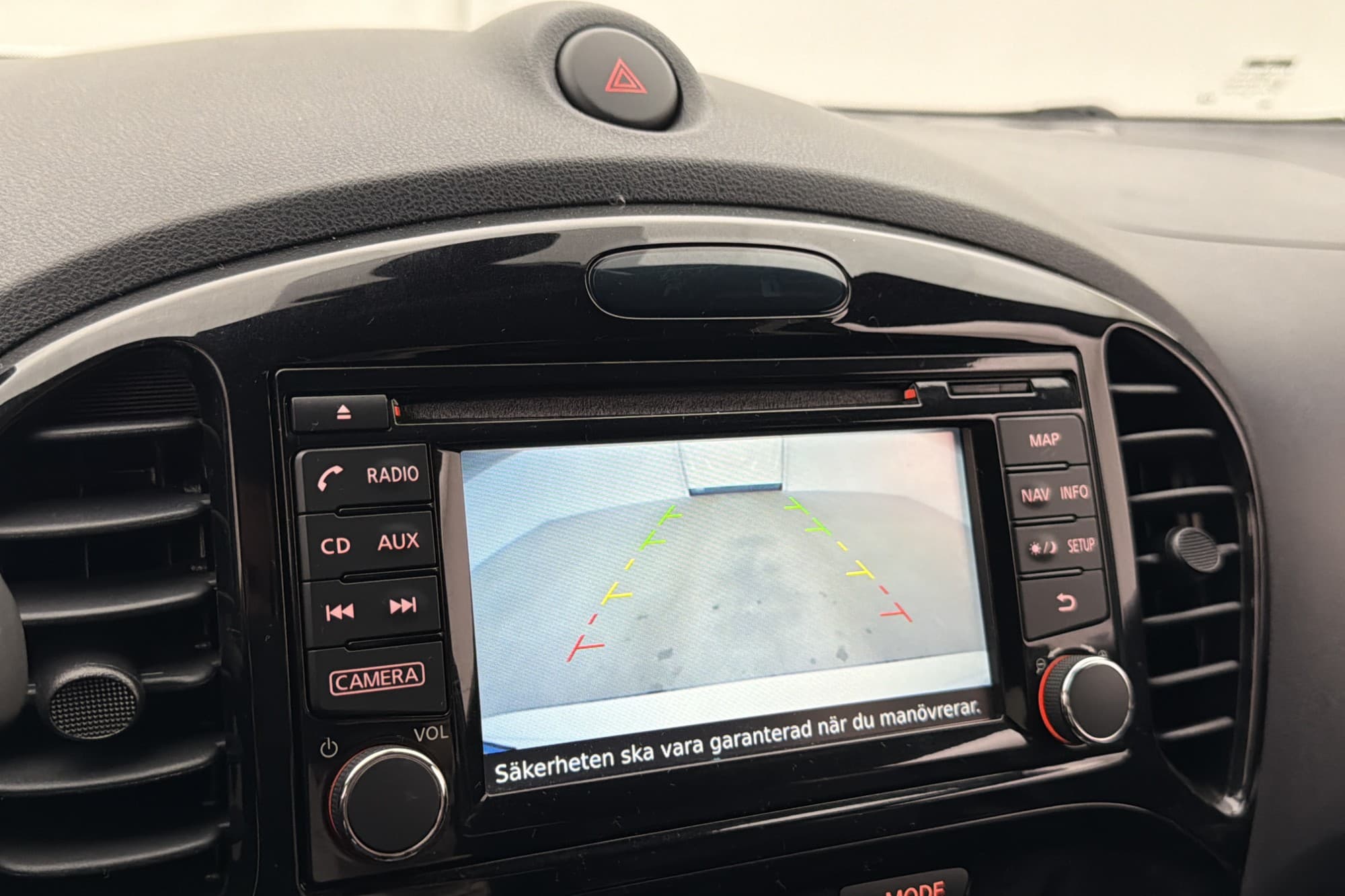 Nissan Juke 1.2 DIG-T 115hk N-Connecta Kamera Navi Bluetooth