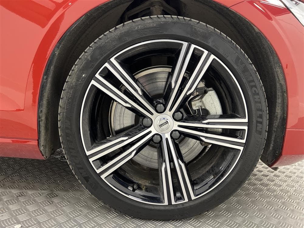 Volvo S60 T8 AWD TwEn 392hk Inscription Backkamera Skinninteriör