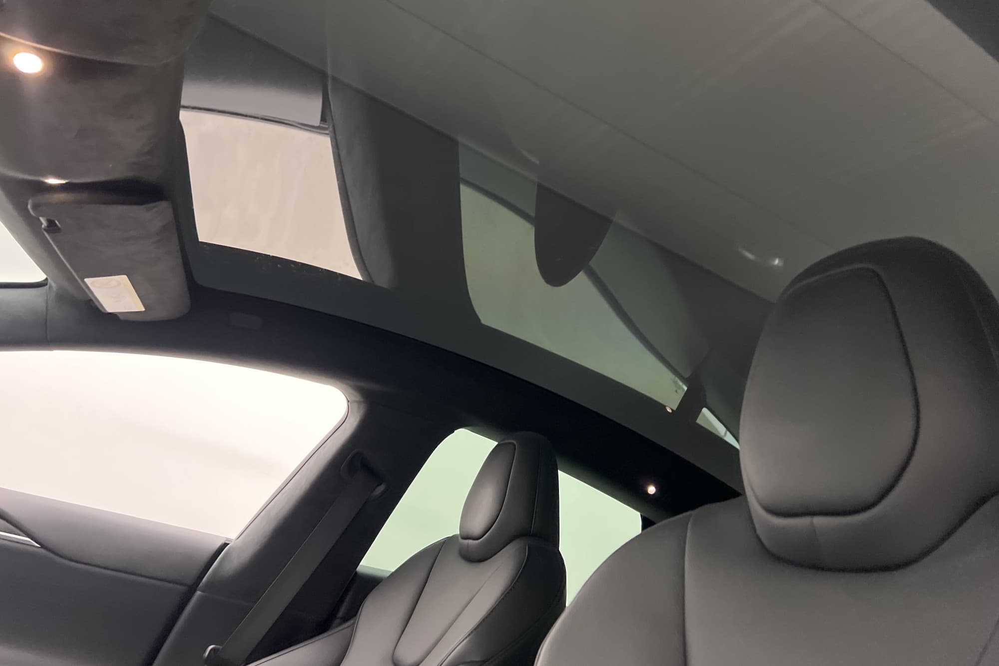 Tesla Model S Plaid 1020hk Svensksåld Yoke Autopilot Luft