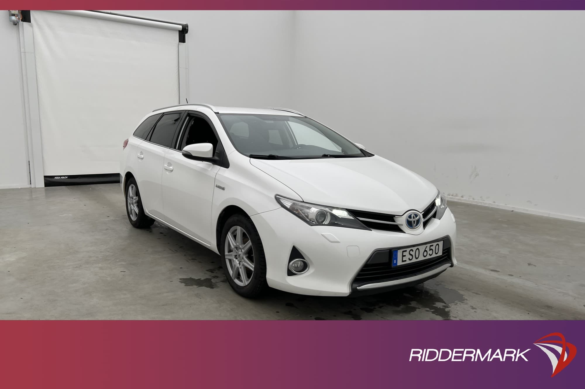 Toyota Auris Touring Sports Hybrid 136hk