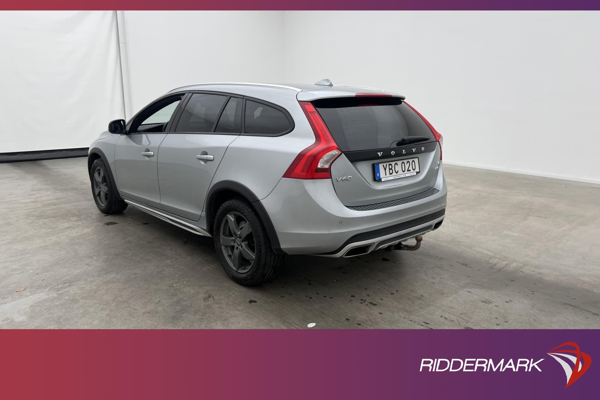 Volvo V60 Cross Country D4 AWD Summum