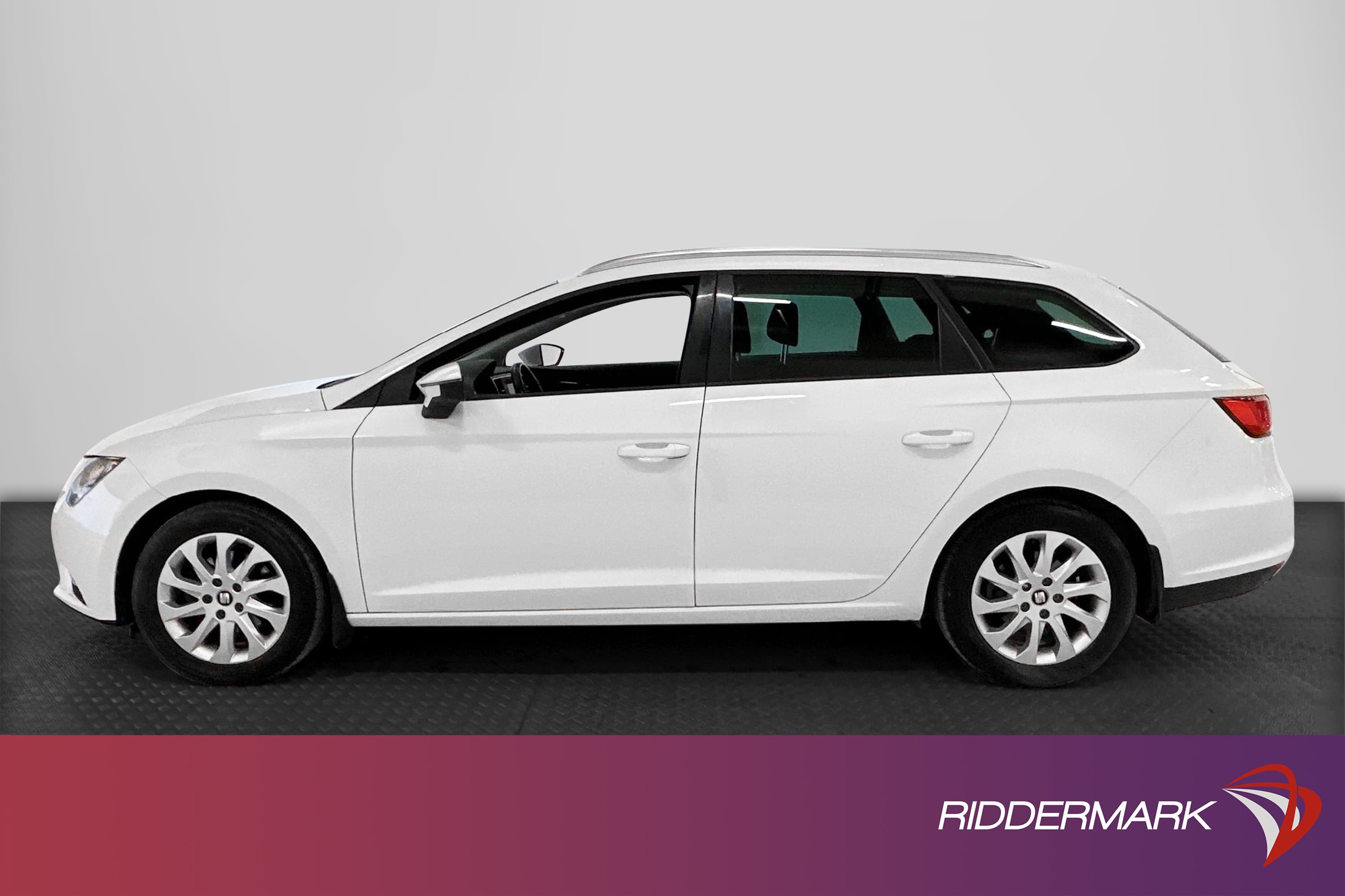 SEAT Leon 1.6 TDI 4Drive 105hk M-värme P-sensorer Nyservad
