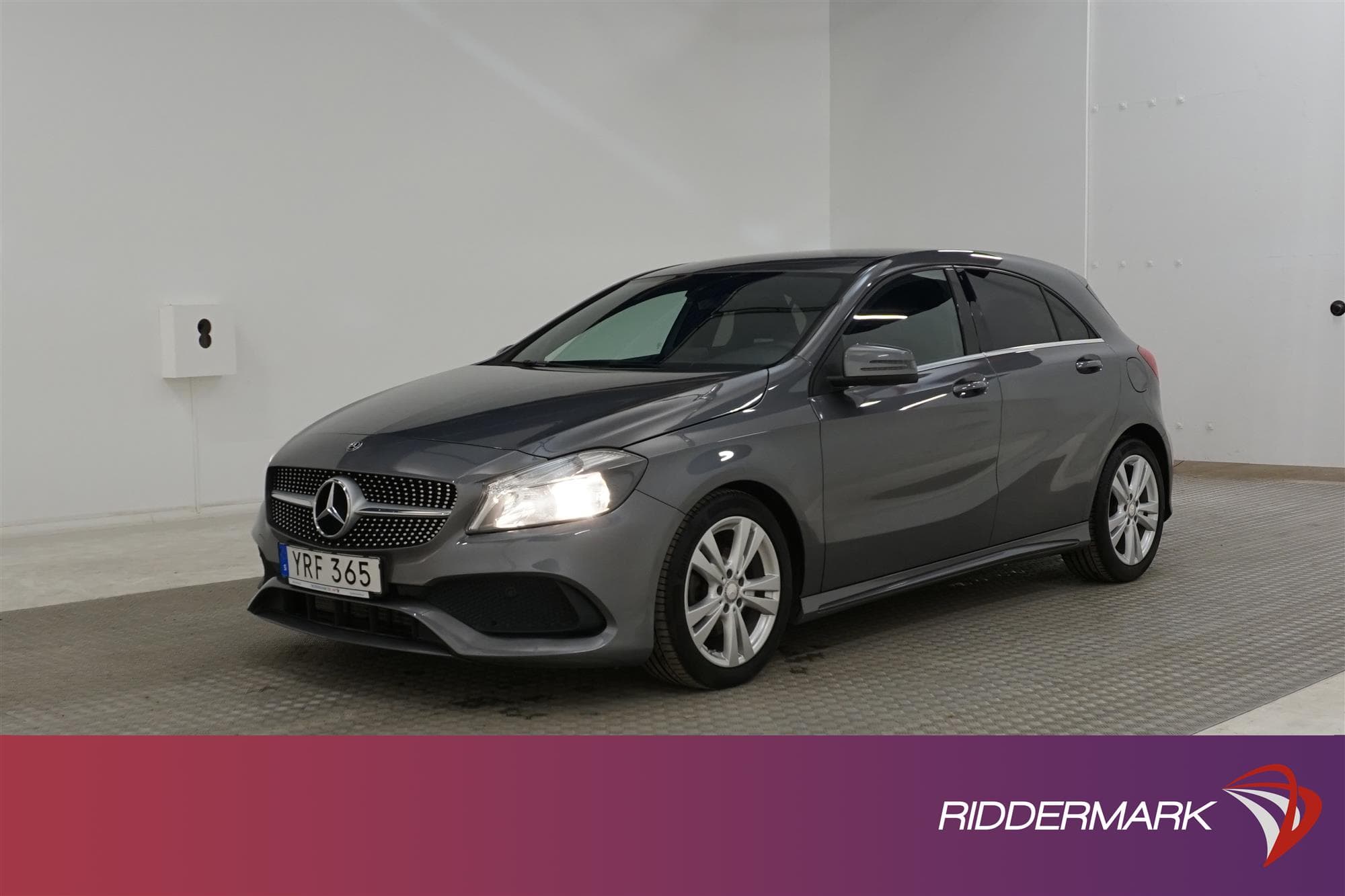 Mercedes-Benz Mercedes-Benz A 180 122hk AMG B-Kam Carplay