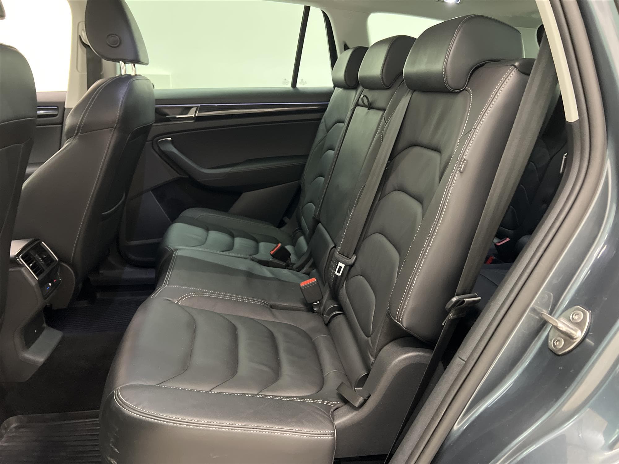Skoda Kodiaq 2.0 TDI 4x4 Businessline Värmare Drag 7-sits