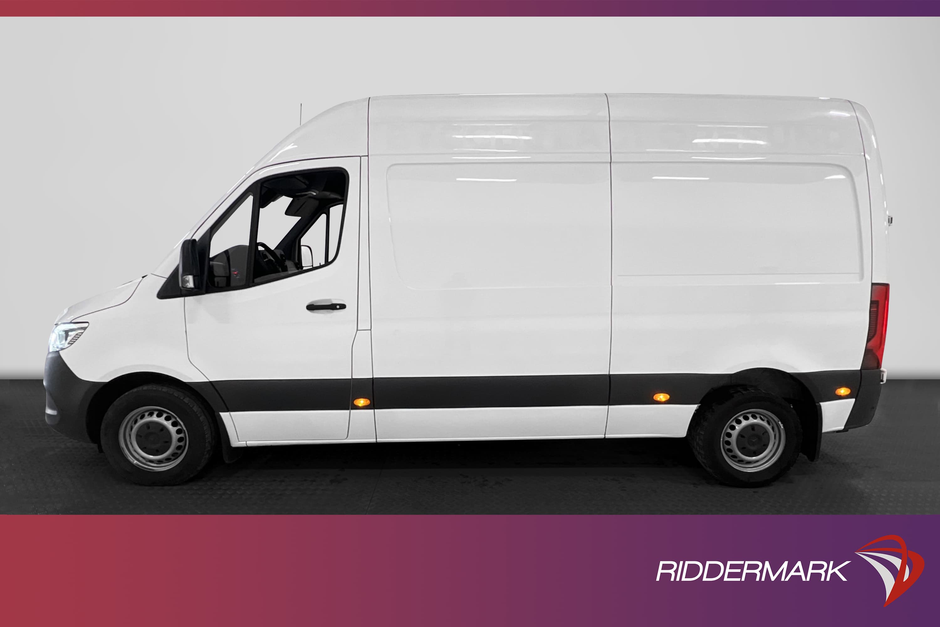 Mercedes-Benz Sprinter L2H2 211 Värmare Dragkrok 3-Sits Moms