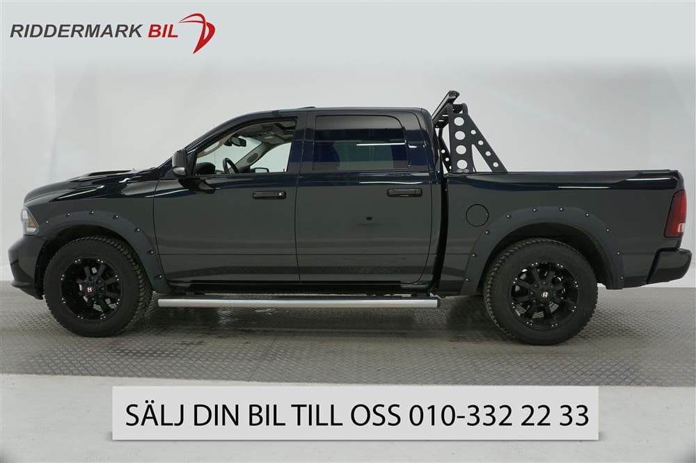 Dodge RAM 1500 5.7 V8 HEMI 4WD Black Edition Sport