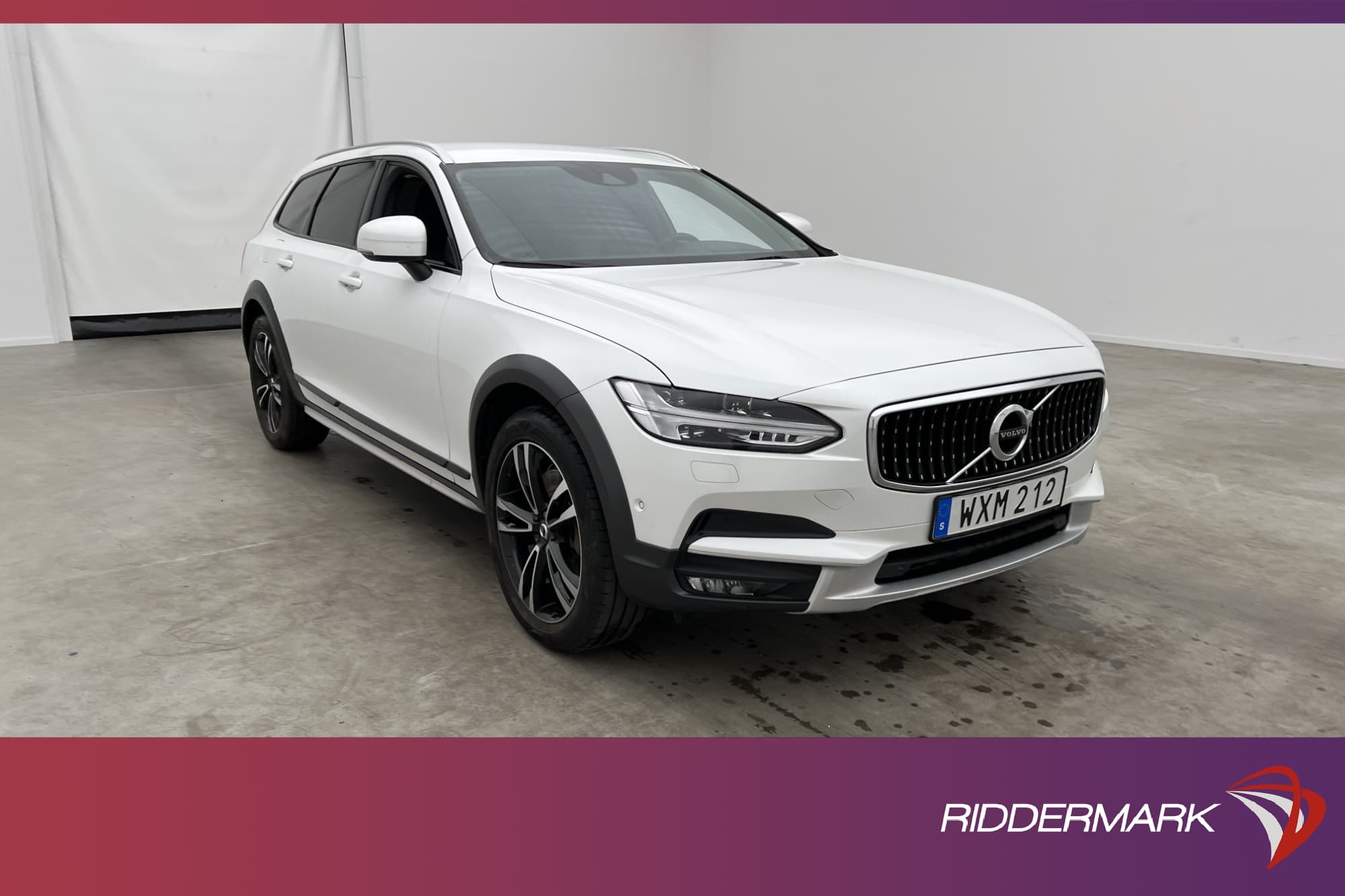 Volvo V90 Cross Country D4 AWD