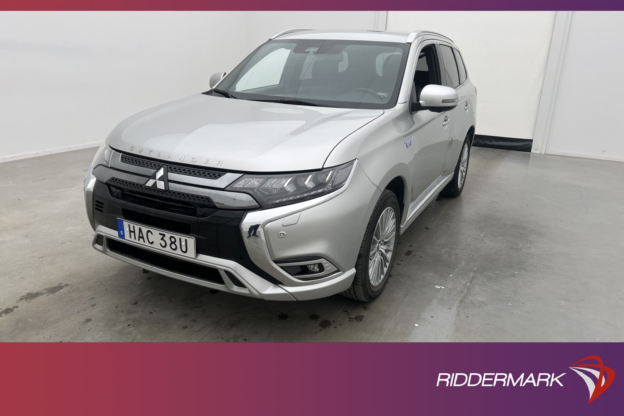 Mitsubishi Outlander PHEV 4WD 230hk