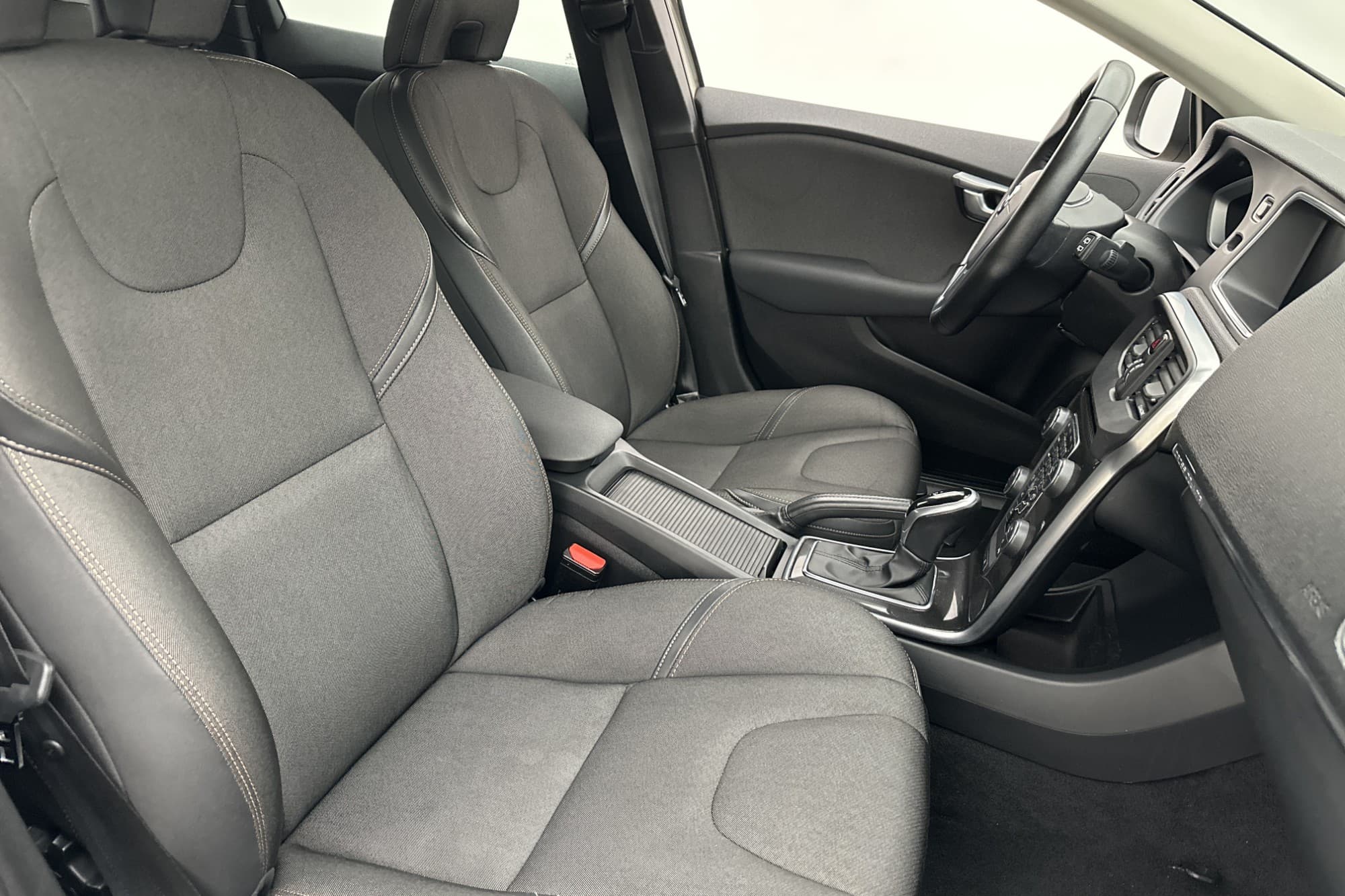 Volvo V40 Cross Country D3 Plus VOC Värmare P-Sensorer