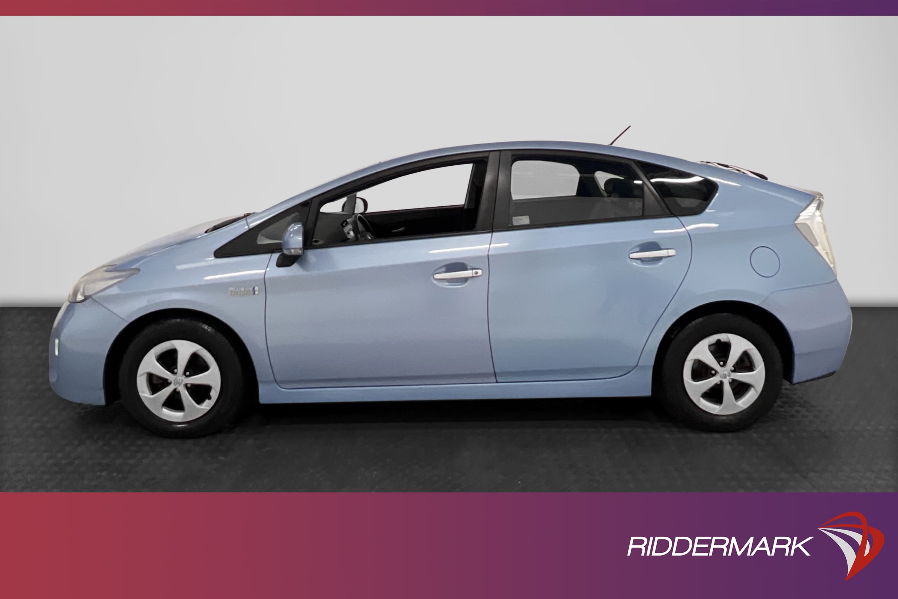 Toyota Prius Plug-in VVT-i 136hk