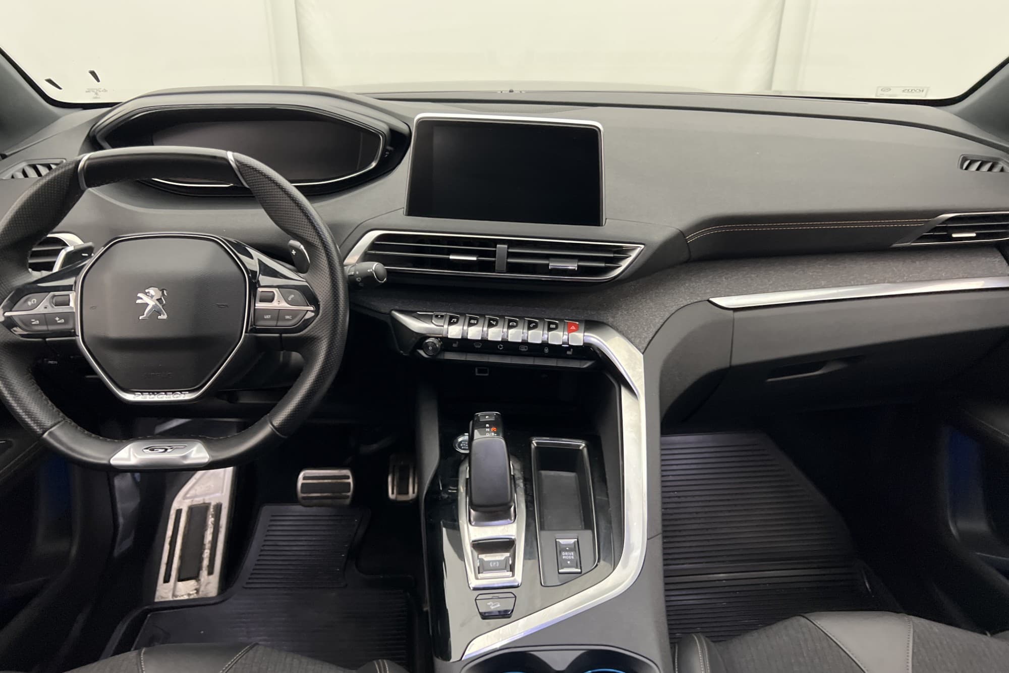 Peugeot 3008 GT HYBRID4 AWD 300hk Kamera CarPlay Halvskinn