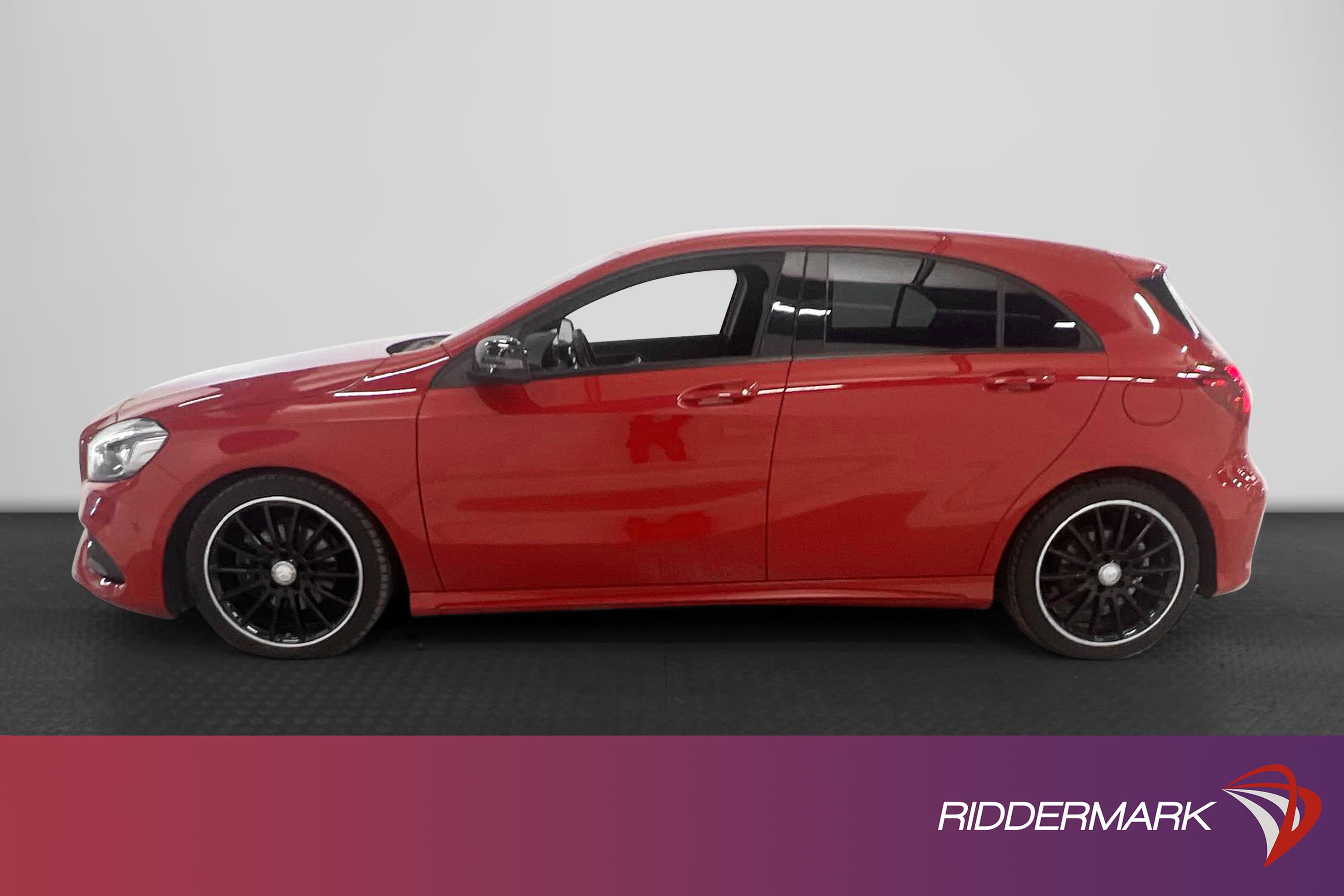 Mercedes-Benz A180 122hk