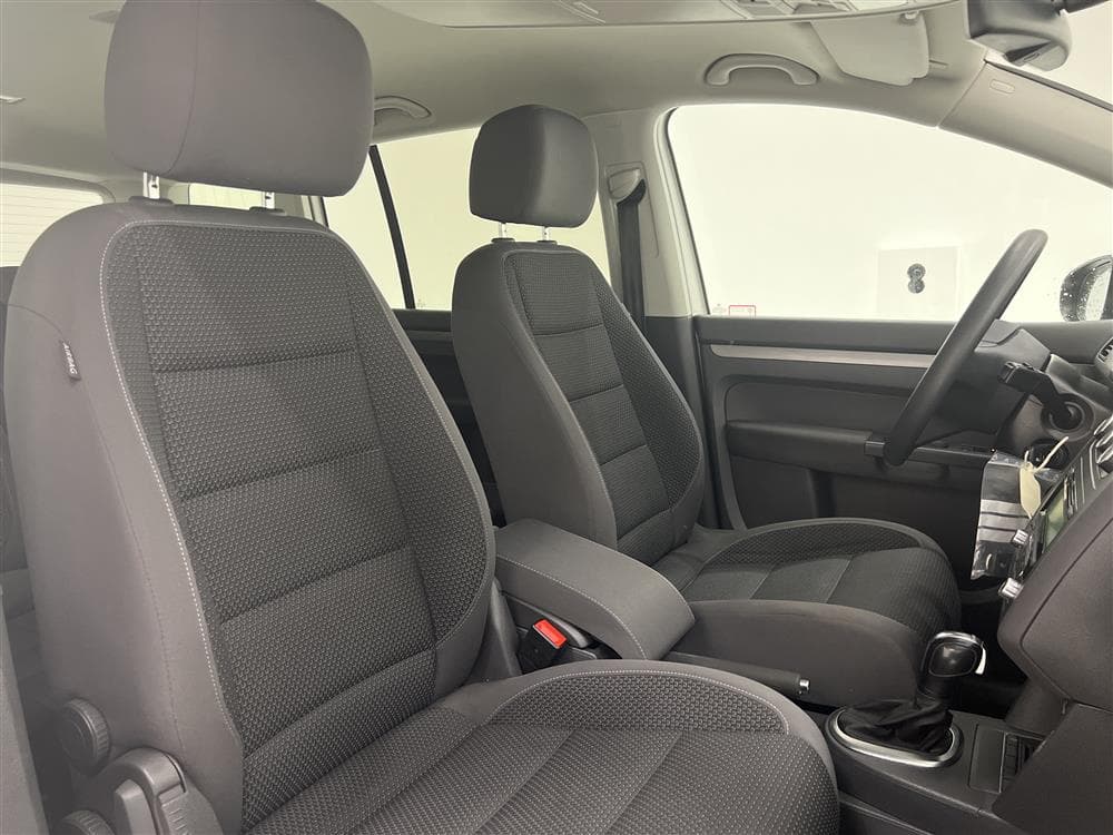 VW Touran 1.4 TGI EcoFuel 150hk 514:- Årsskattinteriör