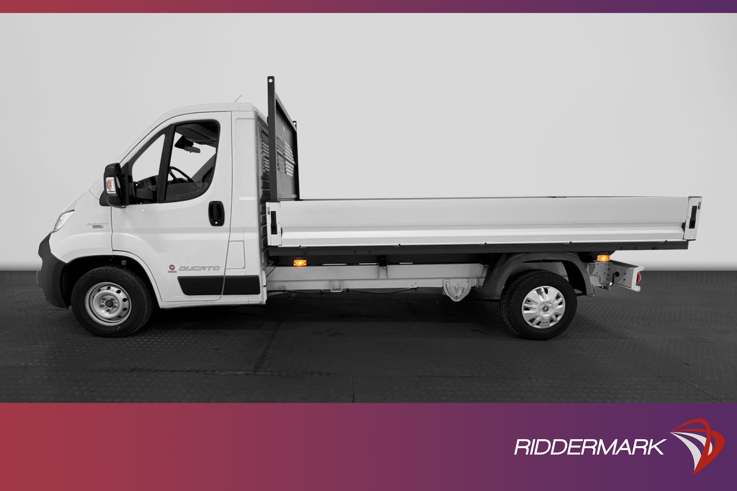 Fiat Ducato Flakbil L4 130hk Värmare 3-Sits 1-Ägare Moms