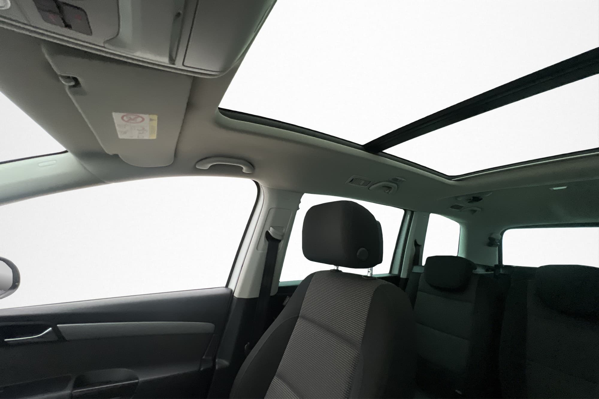 Volkswagen Sharan TDI 140hk 7-Sits Pano Drag Kamera D-Värme