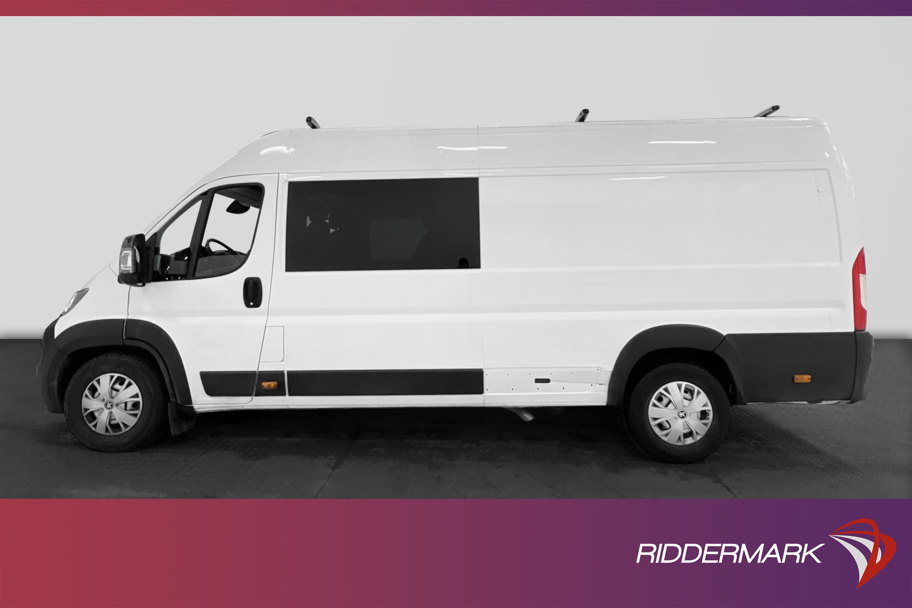 Peugeot Boxer CrewVan