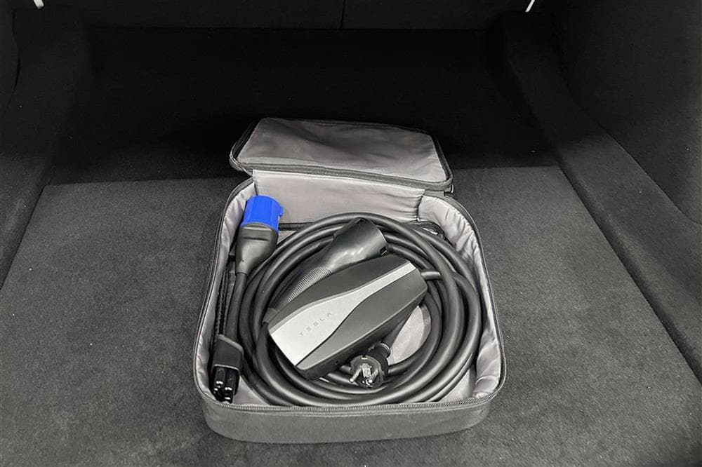 Tesla Model 3 Performance AWD 510hk Svensksåldinteriör