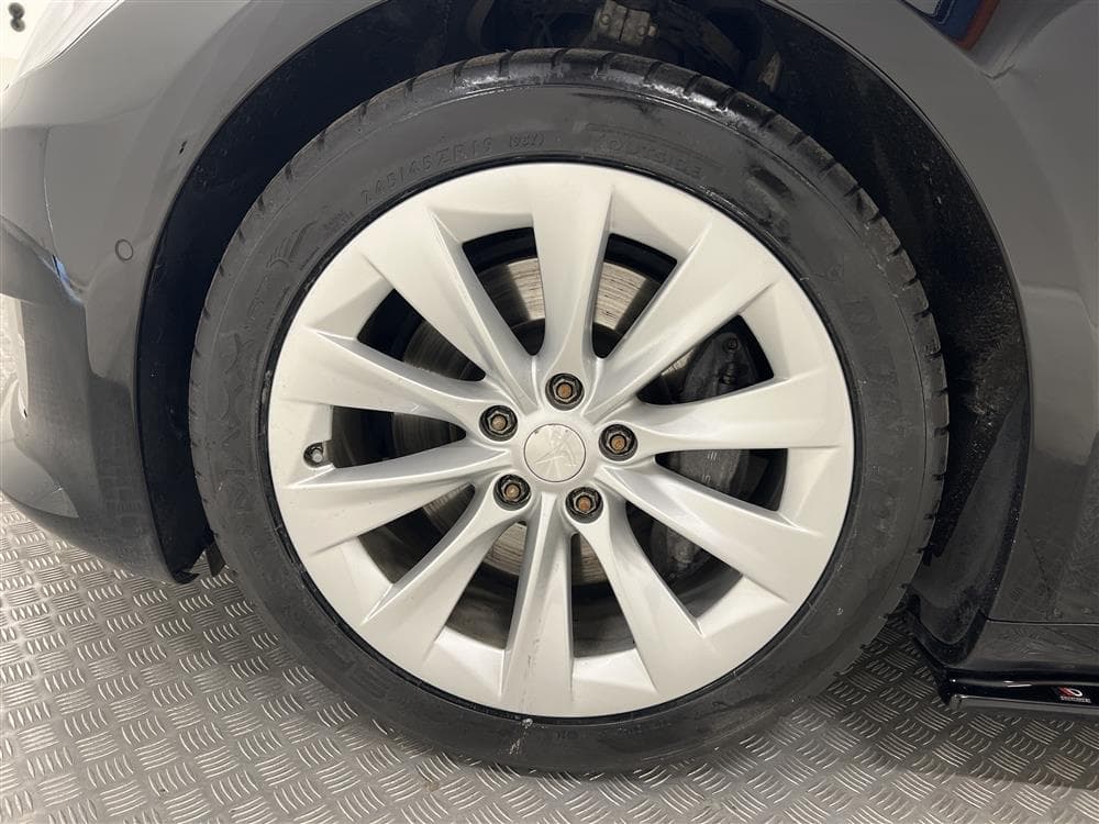 Tesla Model S 75D AWD Luftfjädring Navi B-Kamerainteriör