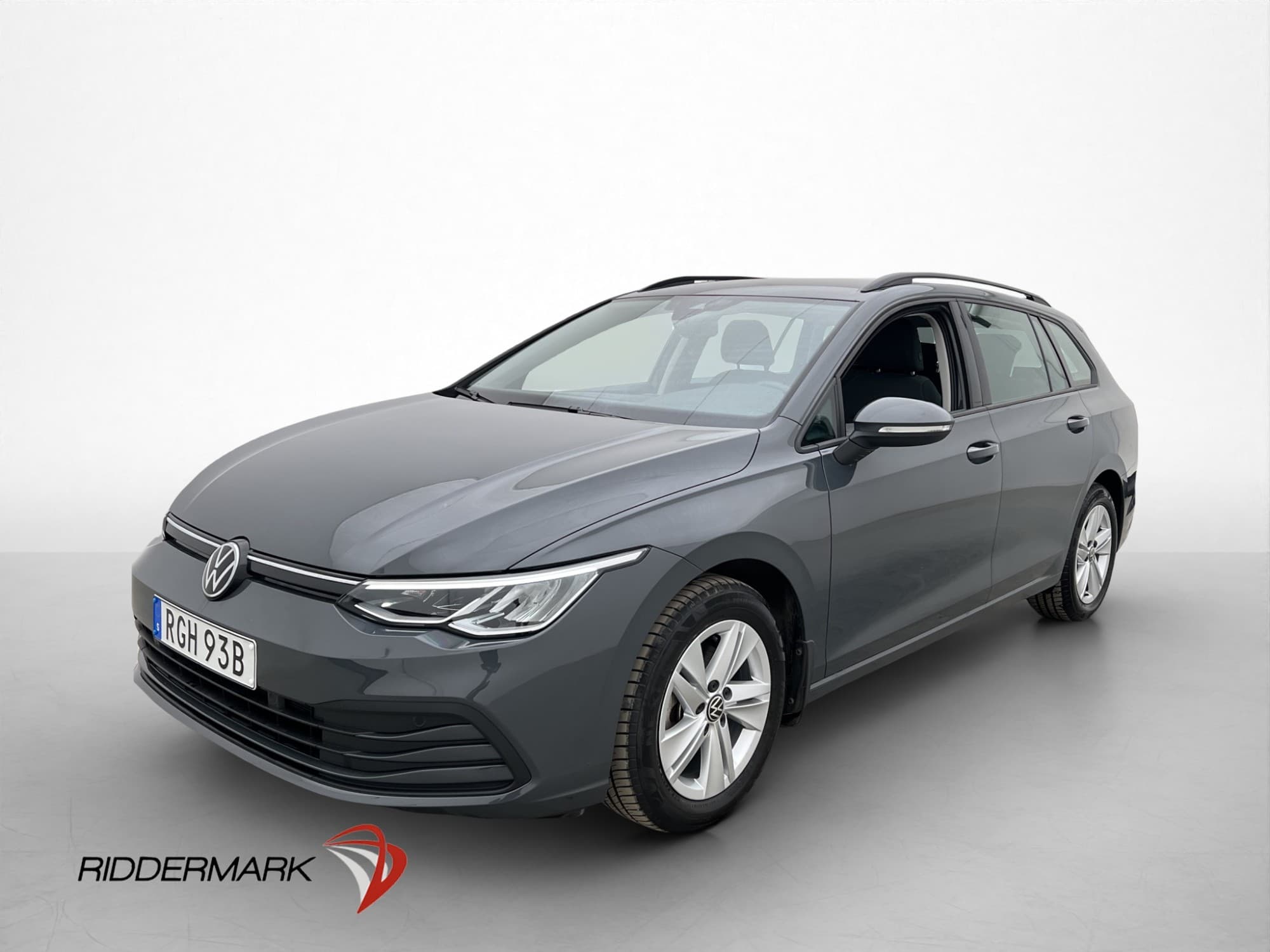 Volkswagen Golf SC TGI CarPlay Värmare Sensorer Ambient MOMS