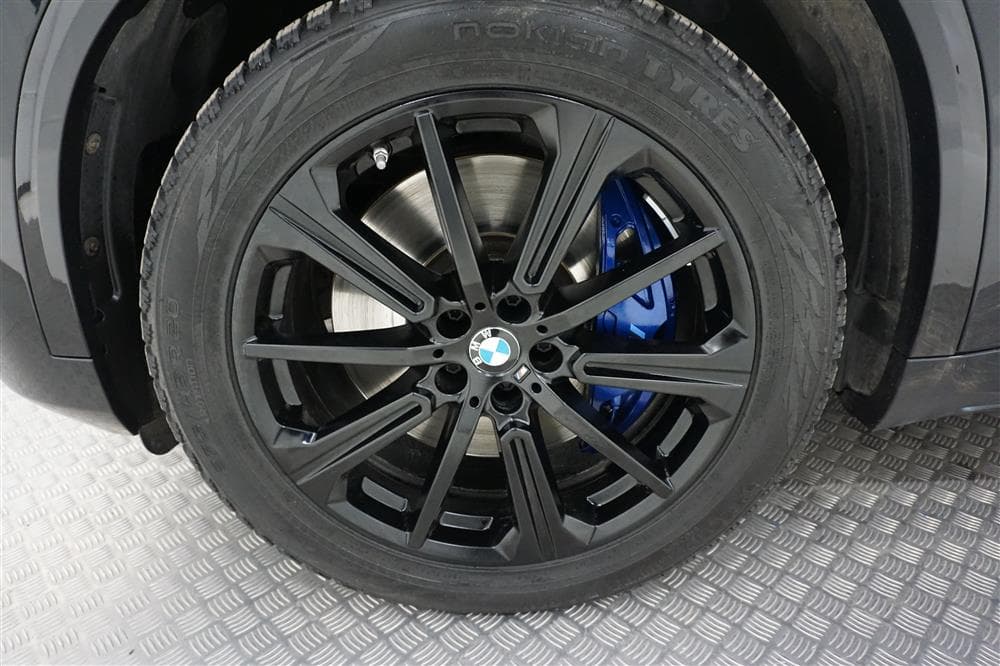 BMW X5 M50d 400hk Innovation D-Värm Sky Lounge H/K HUD 360°interiör