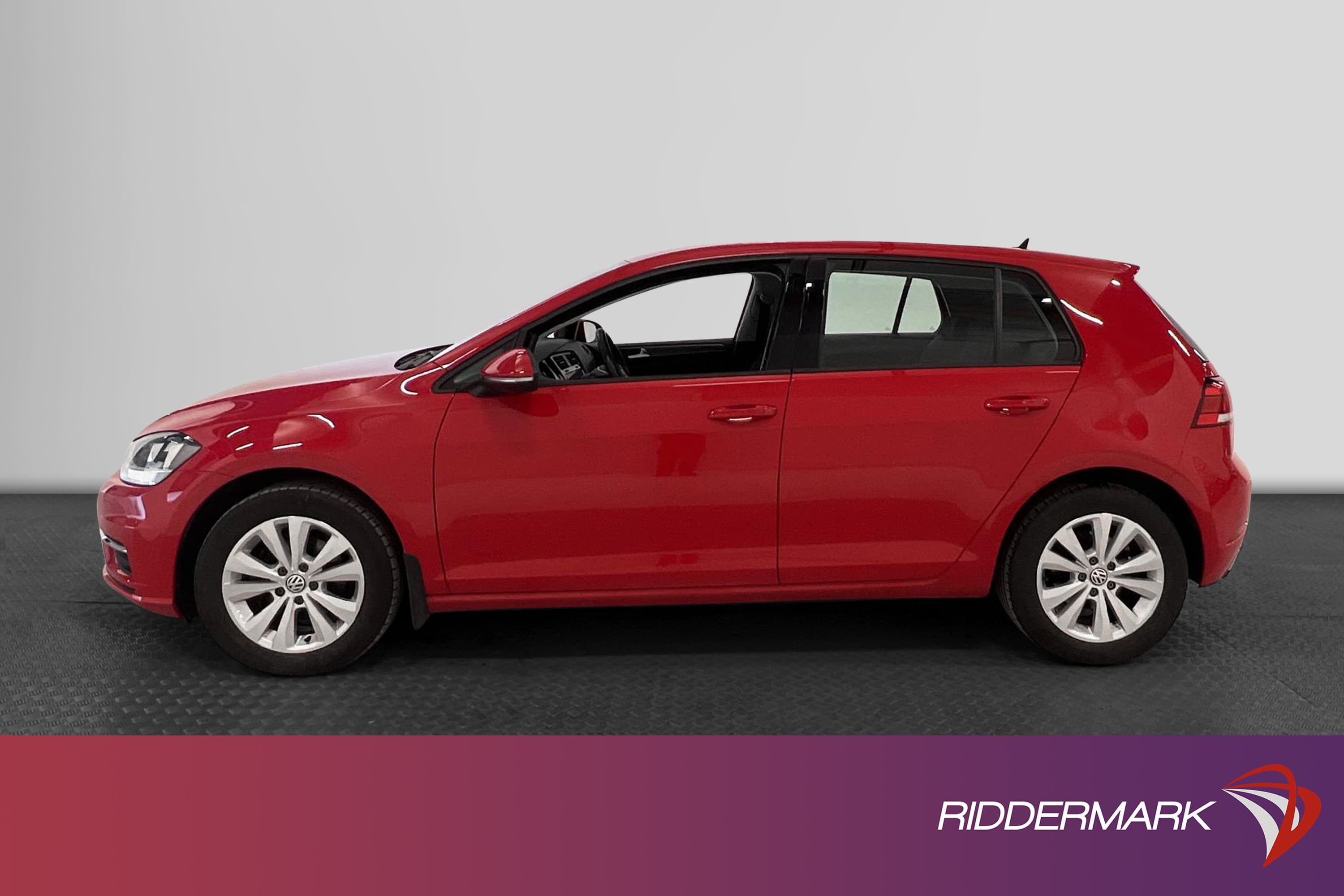 Volkswagen Golf 1.0 110hk