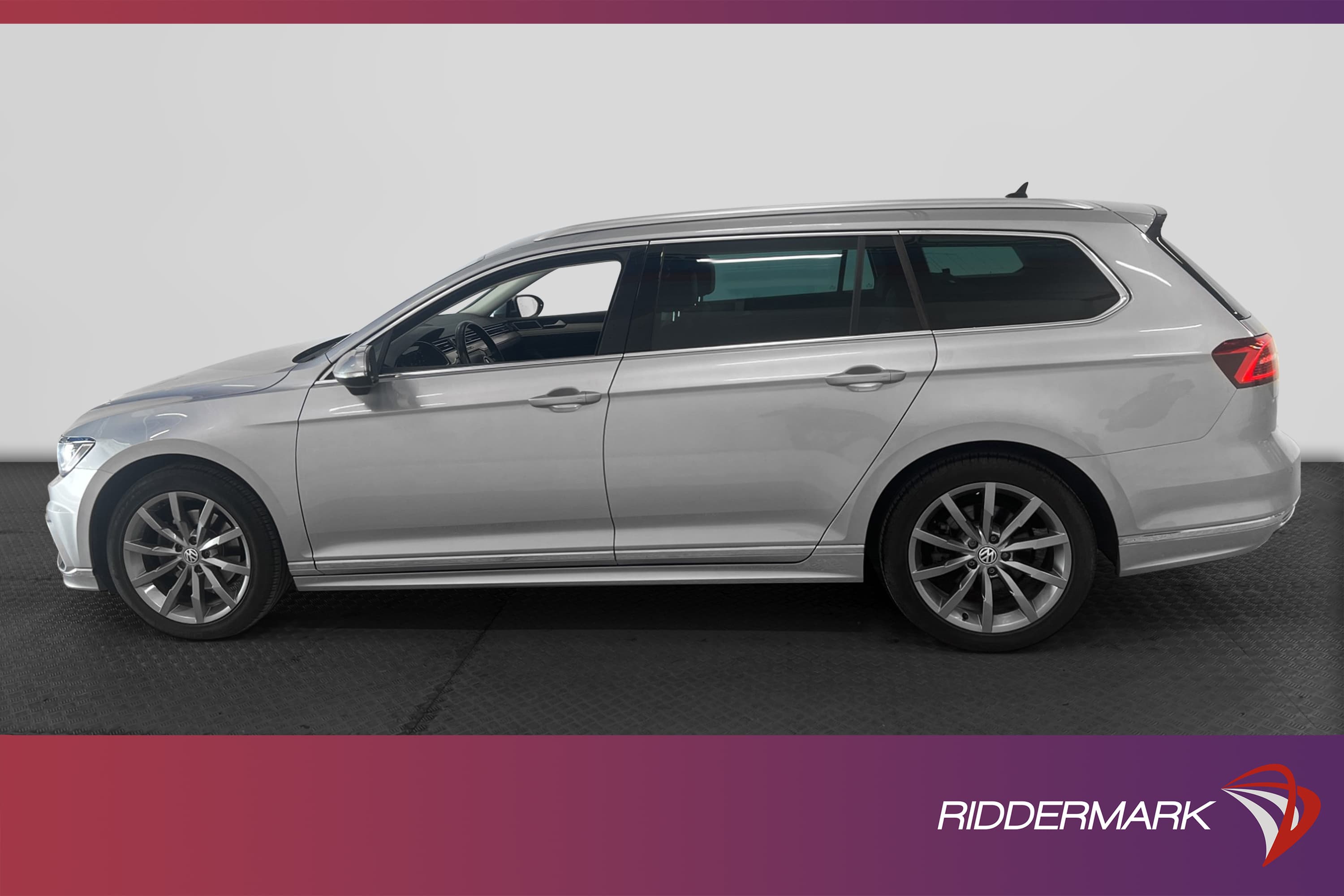 Volkswagen Passat 4M 190hk R-Line Värmare Cockpit Skinn Drag