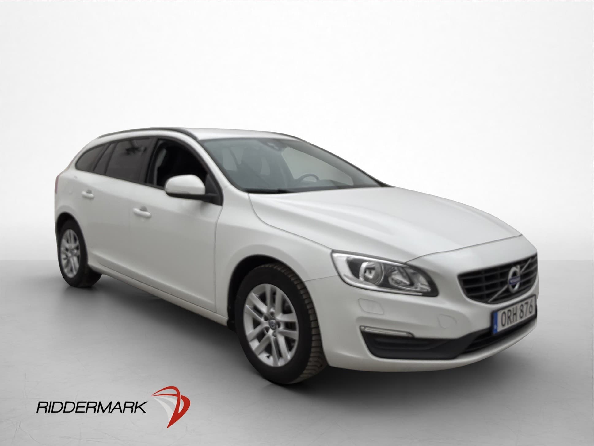 Volvo V60 T3 Kinetic Värmare Bluetooth P-Sensorer Ny-Kamrem