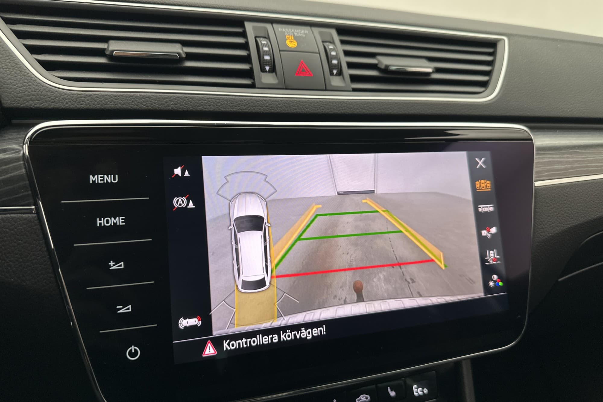Škoda Superb iV 1.4 TSI 218hk Cockpit Värmare Drag CarPlay