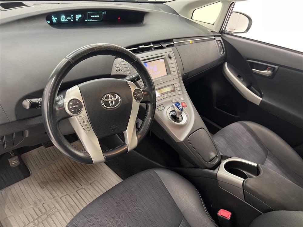 Toyota Prius 1.8 Hybrid 136hk B-Kam Låg Skatt Nyserv Nybes