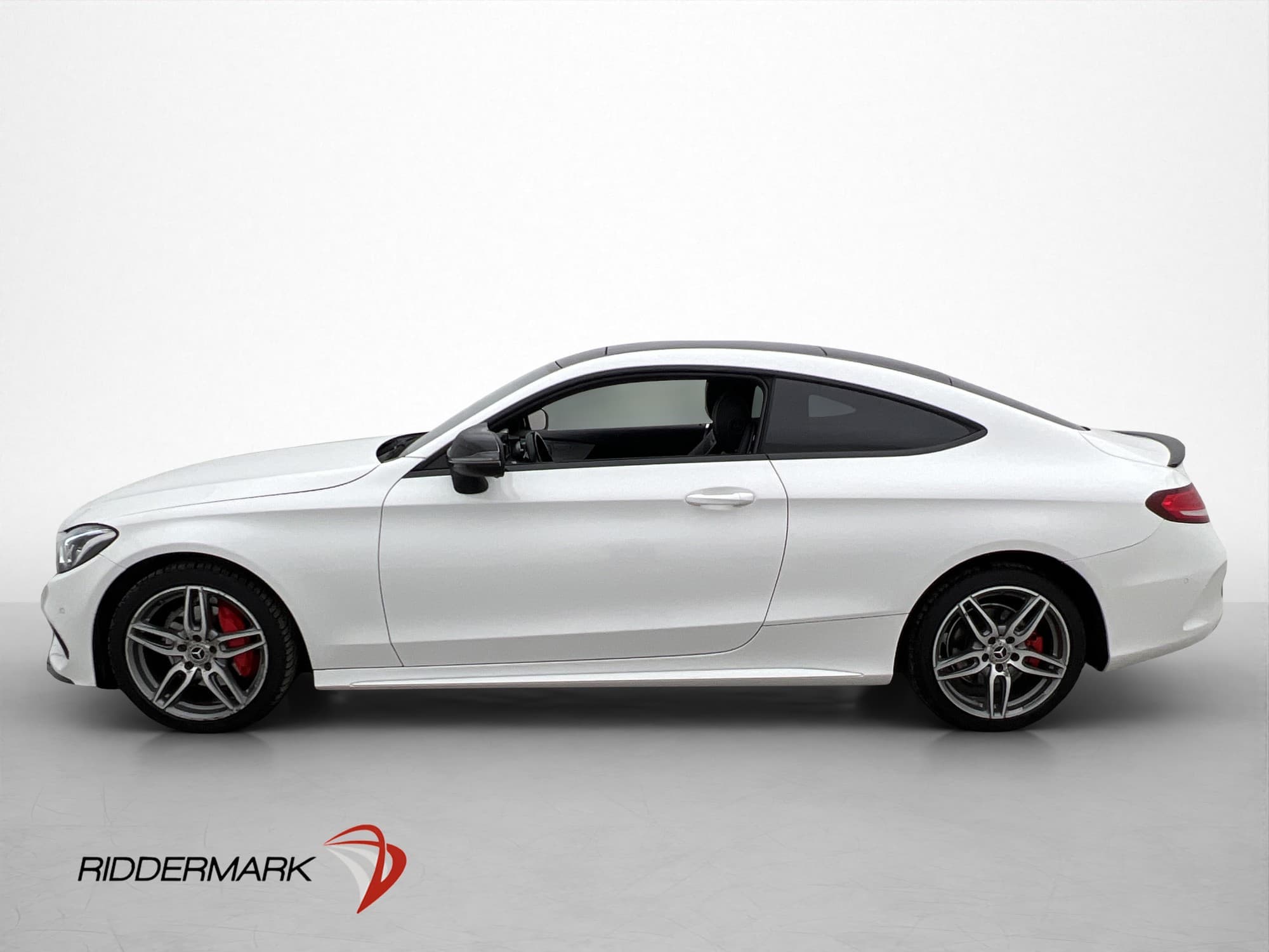 Mercedes-Benz C 220d AMG Burmester Pano Kamera Kamera LED