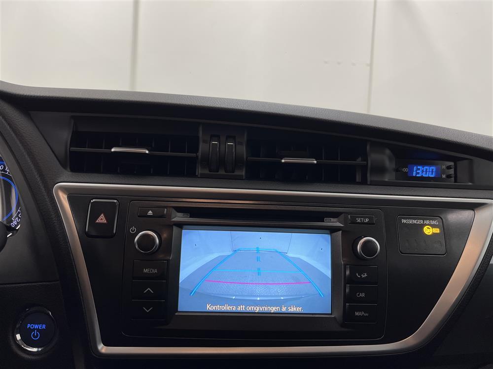 Toyota Auris Hybrid e-CVT 136hk B-Kamera Låg Skatt 0,38L/mil