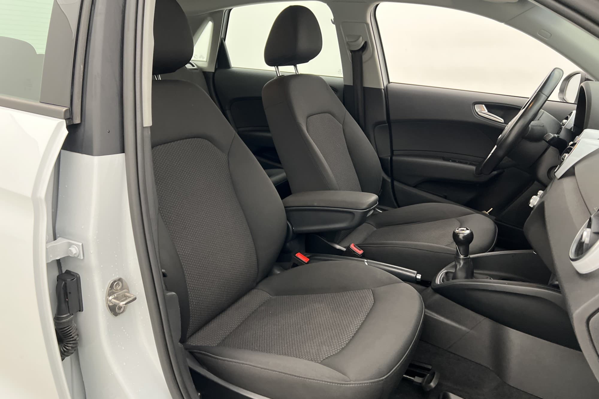 Audi A1 Sportback 1.6 TDI 90hk S-Line Bluetooth Farthållare