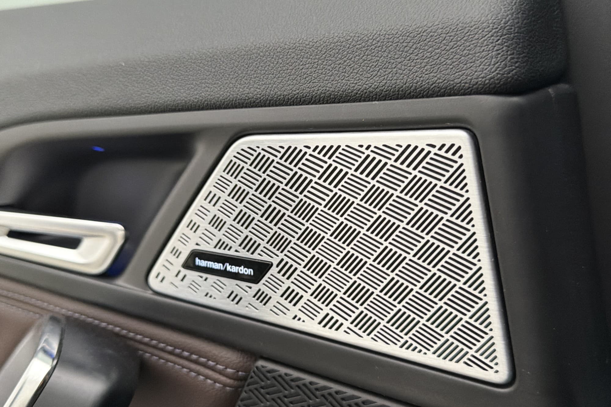 BMW iX1 xDrive30 306hk M Sport Pano H/K Head Up Dragkrok 360