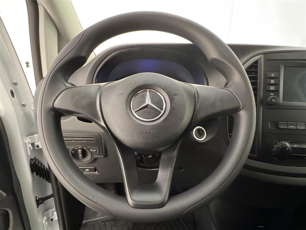 Mercedes-Benz eVito  41kWh Automat Kamera Lång Moms 