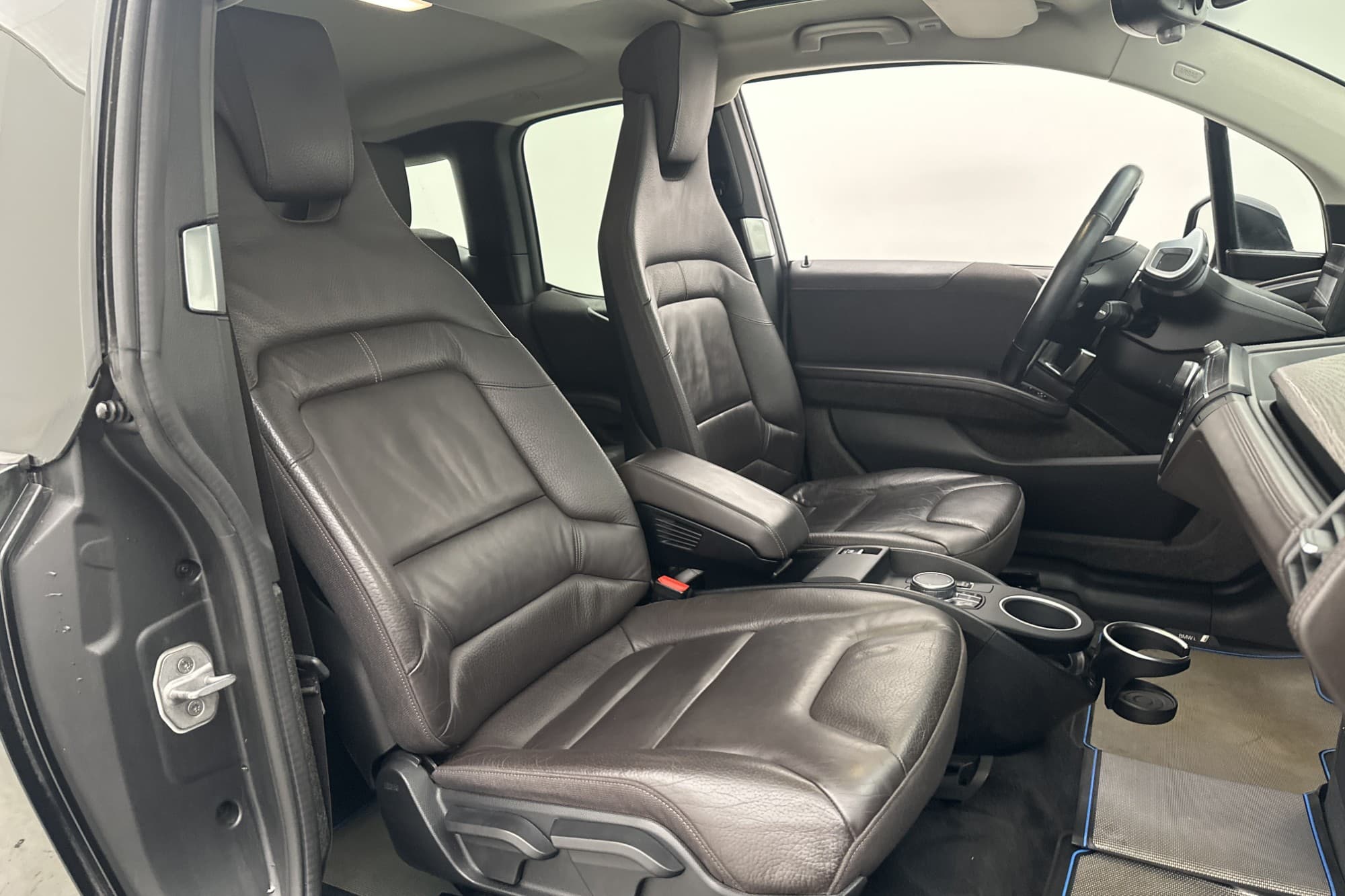 BMW i3 94 Ah 170hk Värmare Taklucka H/K Kamera Skinn Navi