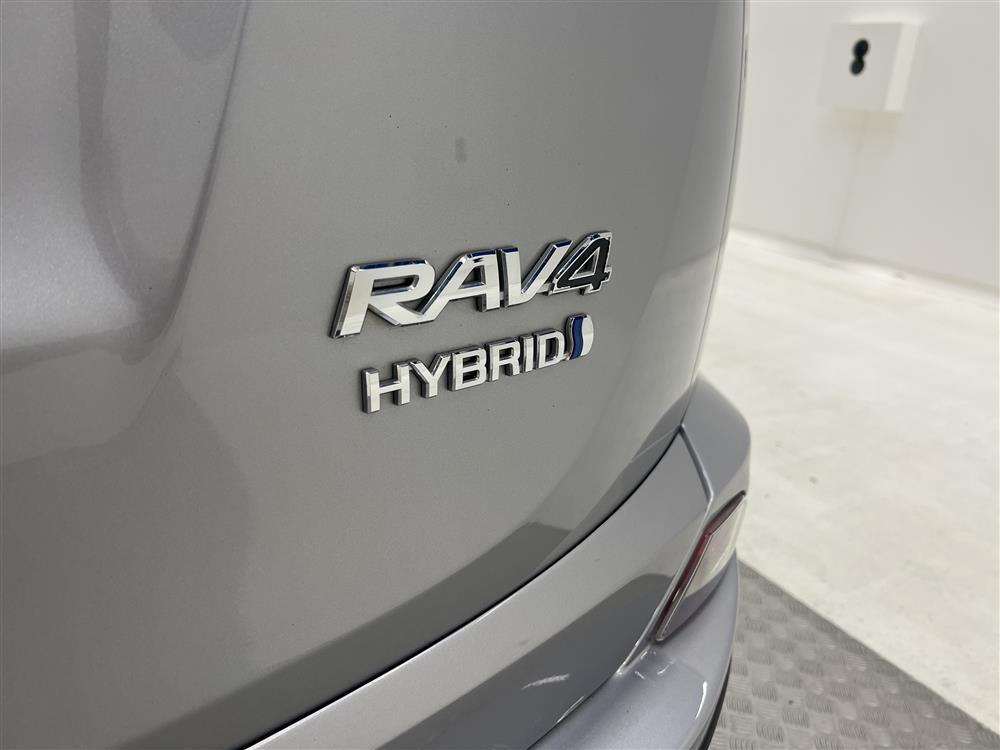Toyota RAV4 2.5 HSD 197hk AWD Backkamera 2 Brukare 0,49L/milinteriör