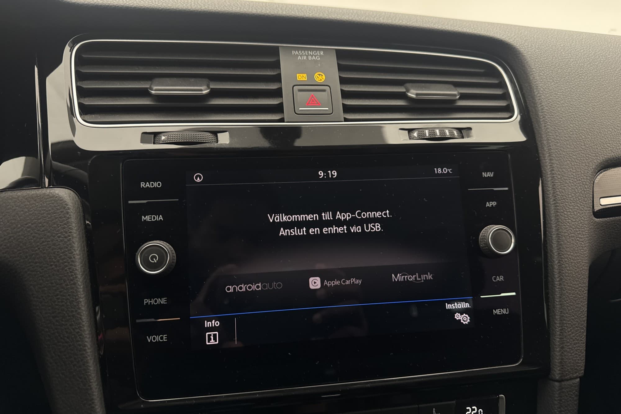 Volkswagen Golf SC 2.0 TDI 150hk Fjärr-Värmare Navi CarPlay