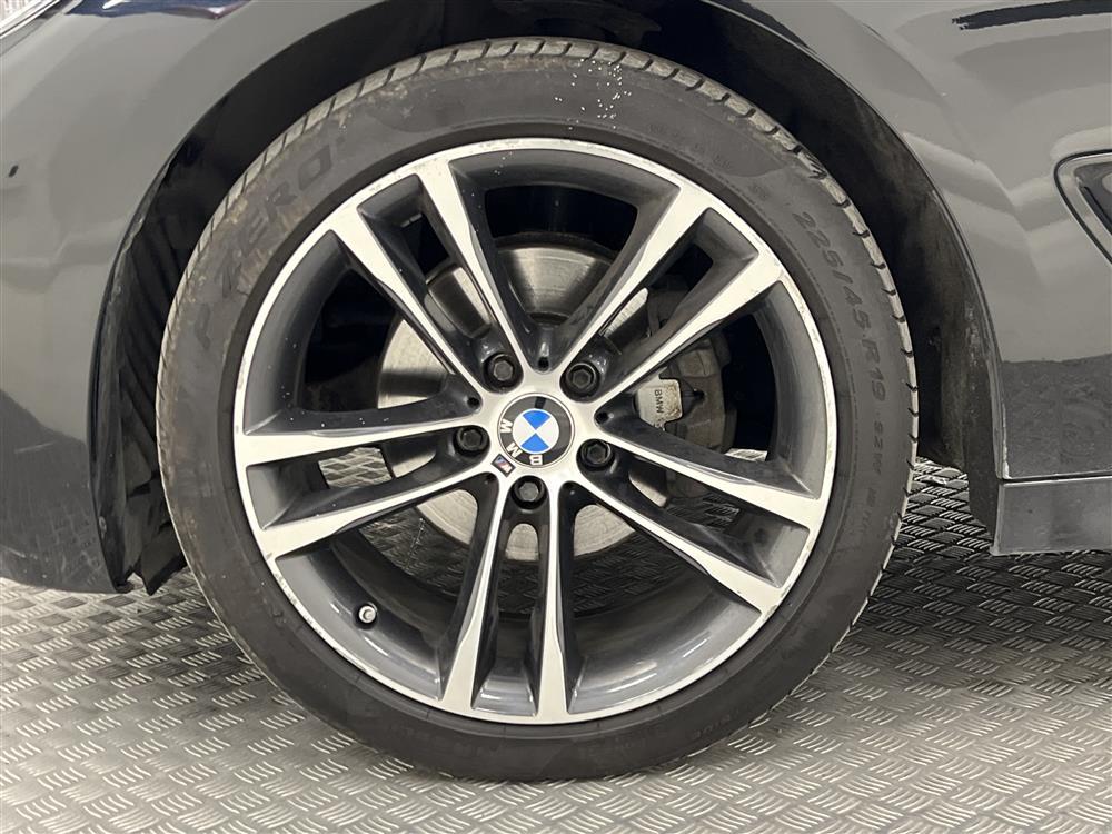 BMW 320d GT xDrive 184hk M-Sport Navi B-kam Hi-Fi 0,51l/milinteriör