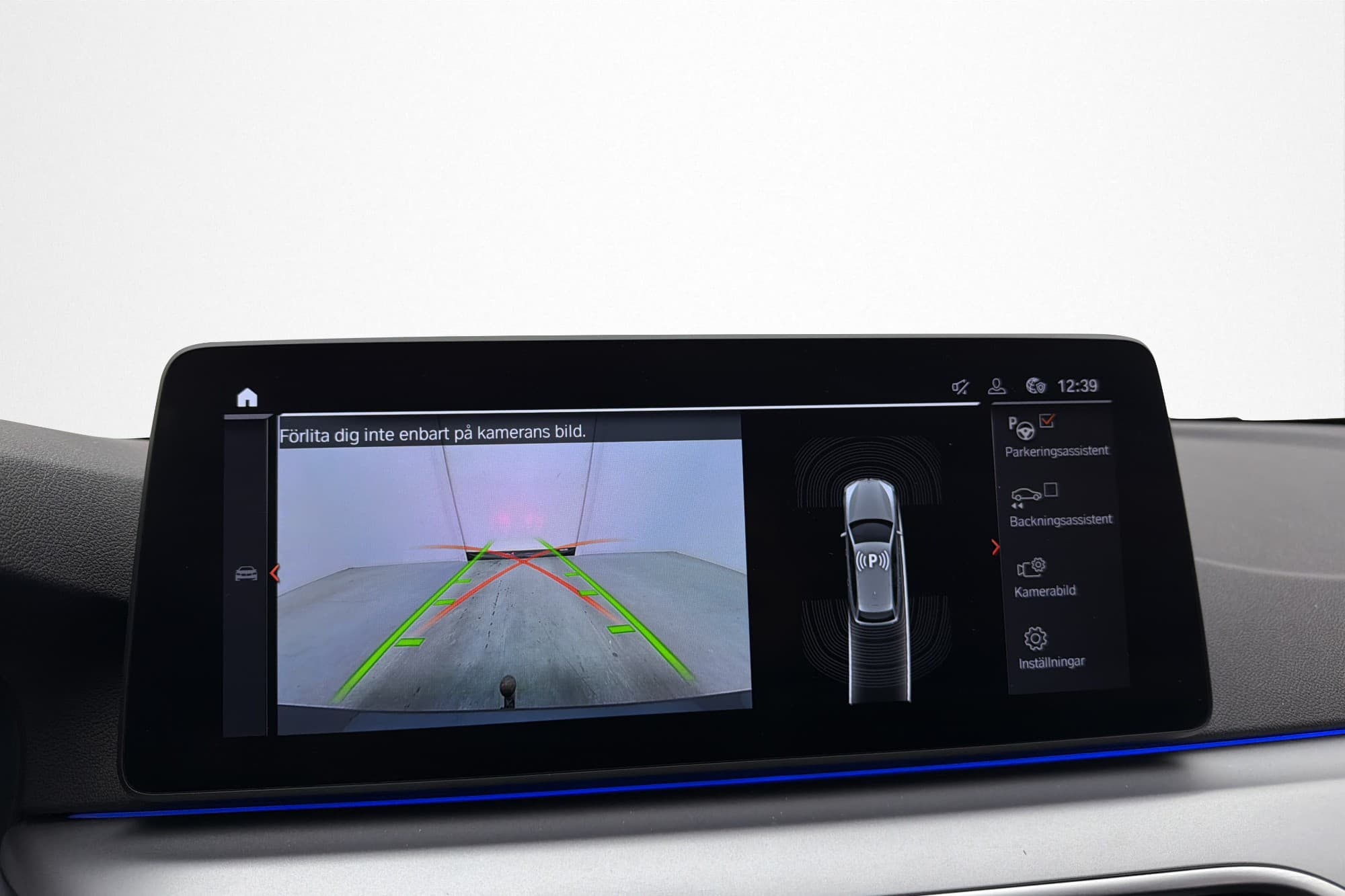 BMW 520 d 190hk xDrive Kamera Värmare Drag Navi CarPlay