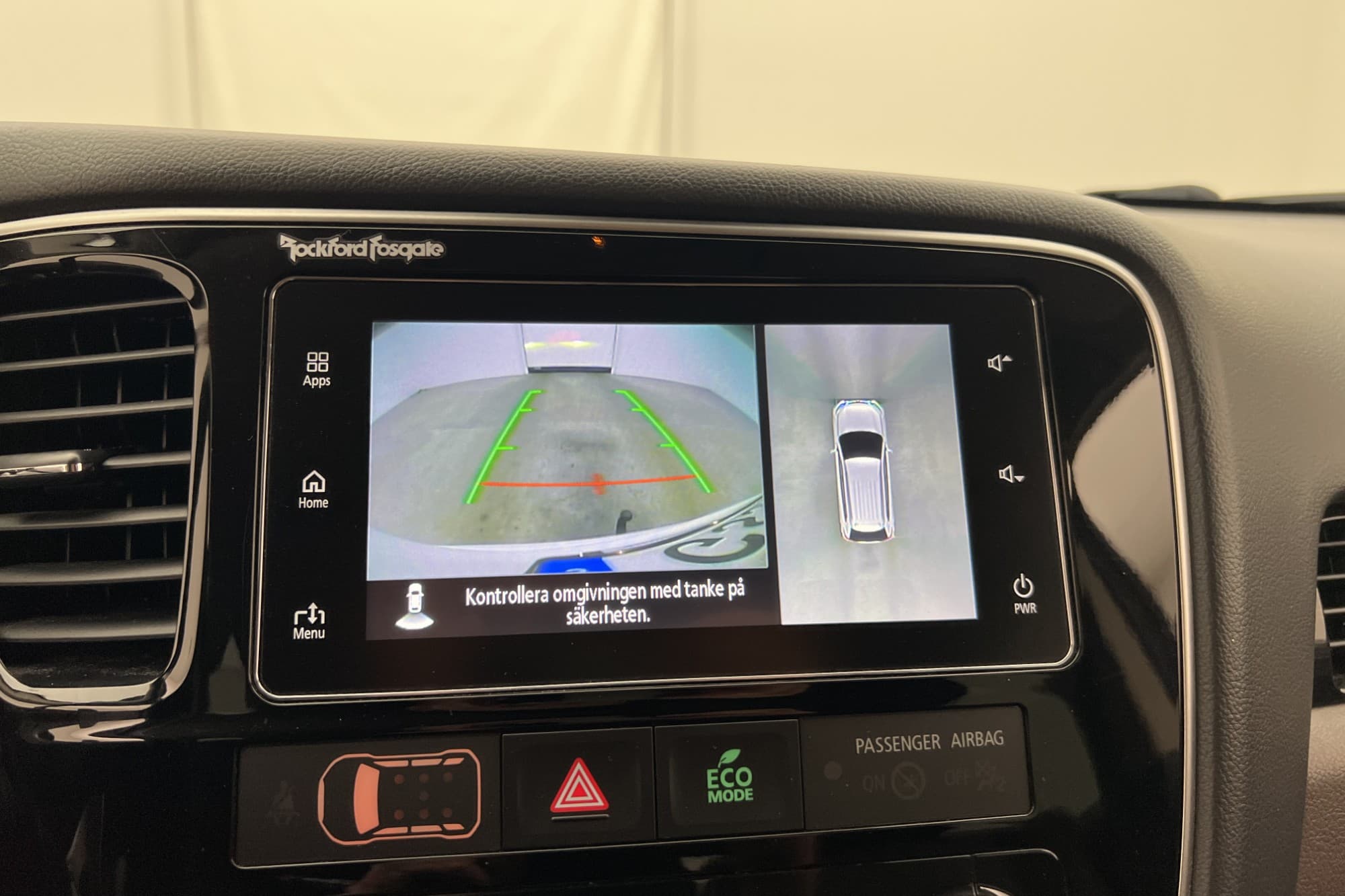 Mitsubishi Outlander PHEV Business 360° Rockford Drag Skinn