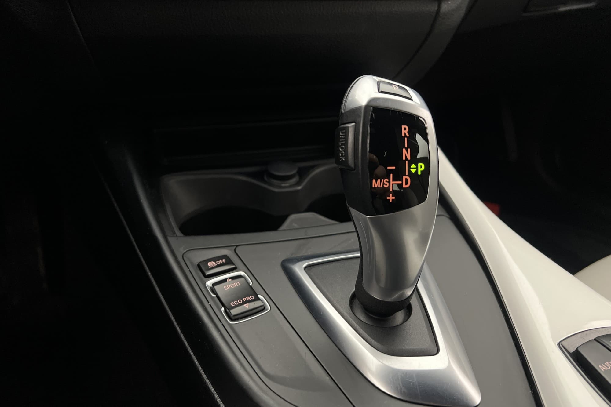 BMW 118 d 143hk M-Värmare Svart Innertak Sensorer 0,45L/mil