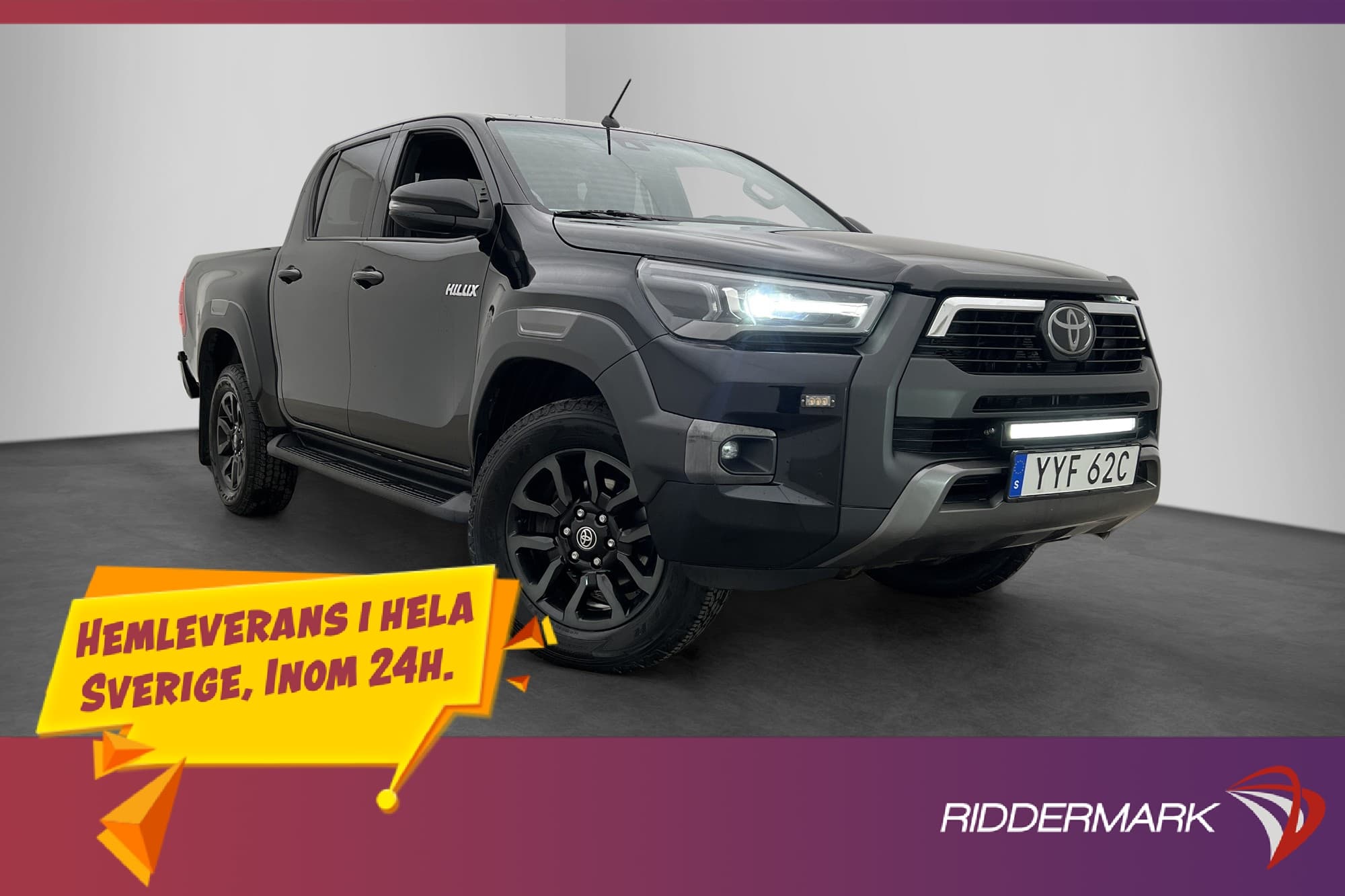 Toyota Hilux Invincible 2.8 4WD Fjärr-Värm Drag JBL Dif Moms