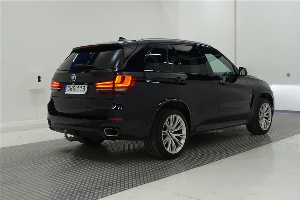 BMW X5 xDrive30d 258hk M-Sport Pano GPS H&K B-kam 0,59l/milexteriör