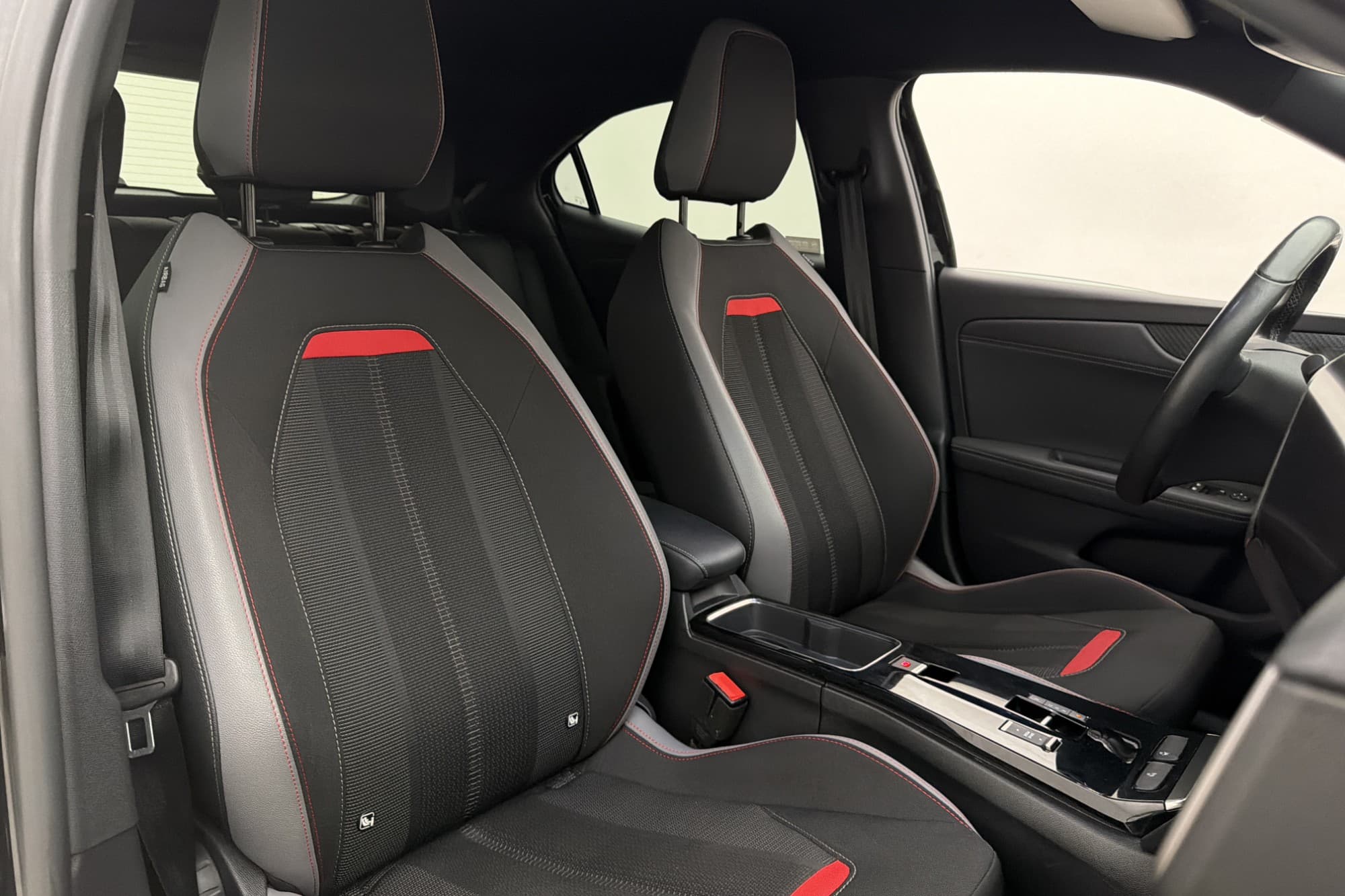 Opel Mokka-e 136hk GS-Line Kamera CarPlay Rattvärme MOMS